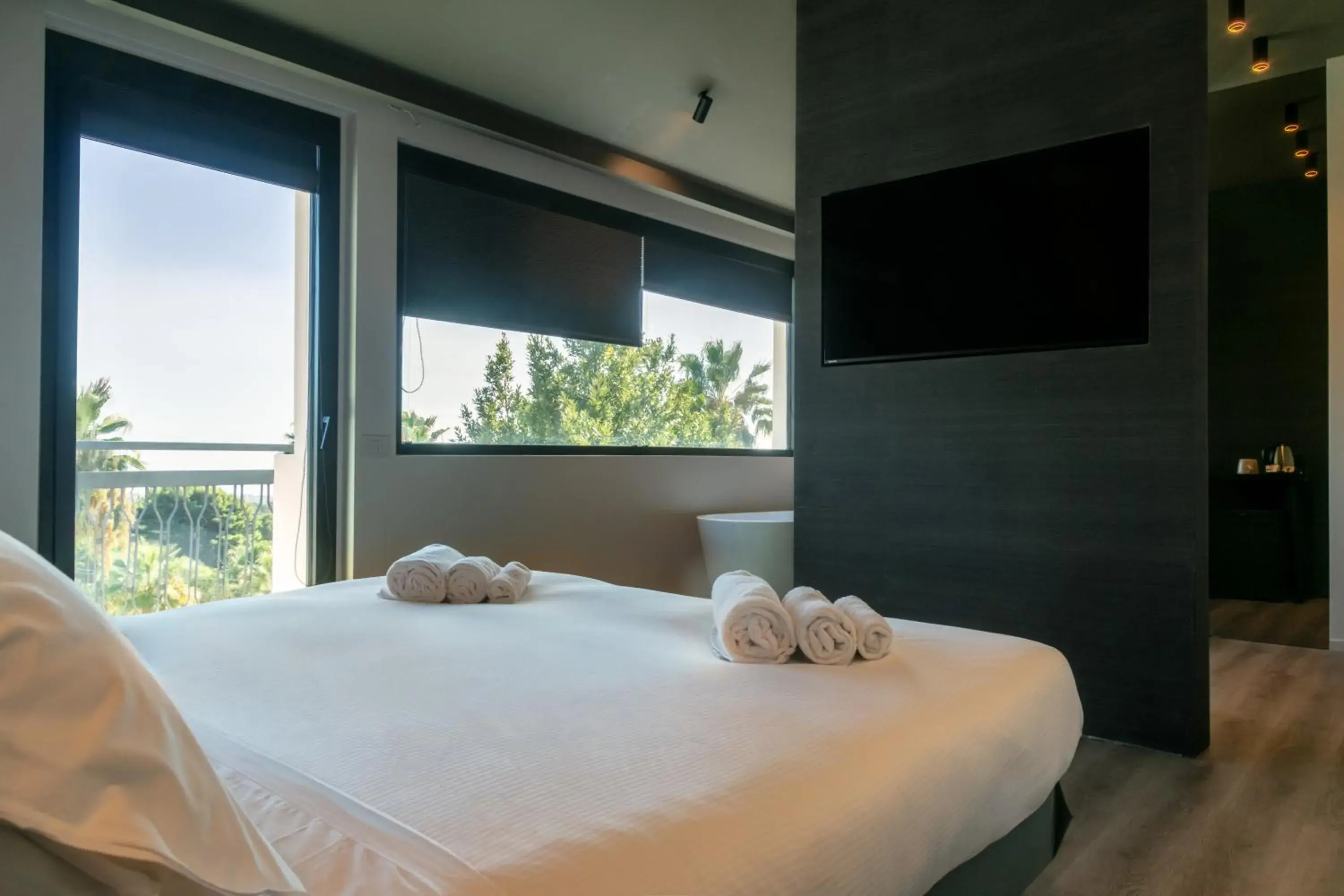 Deluxe Double Room with Bath in Michelangelo Etna Hotel Deluxe Double Room with Bath in Michelangelo Etna Hotel