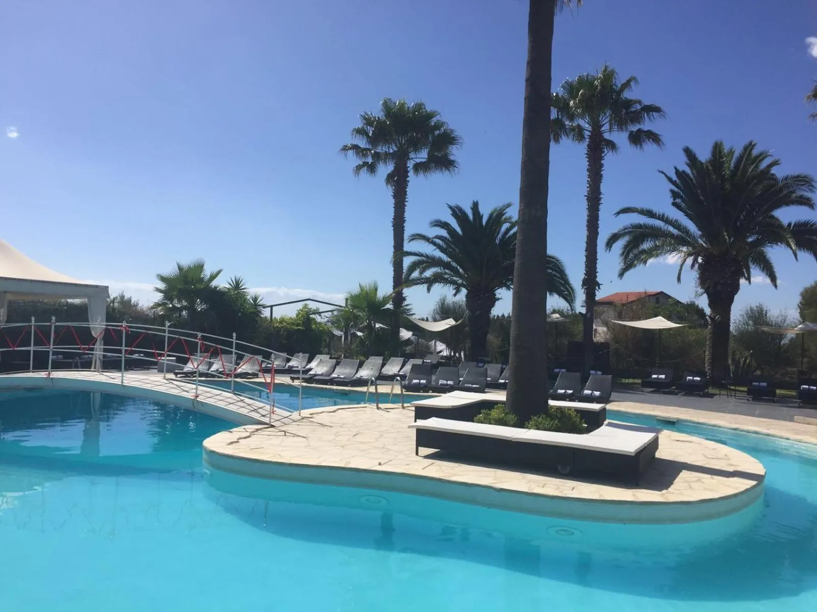 Swimming pool in Michelangelo Etna Hotel
