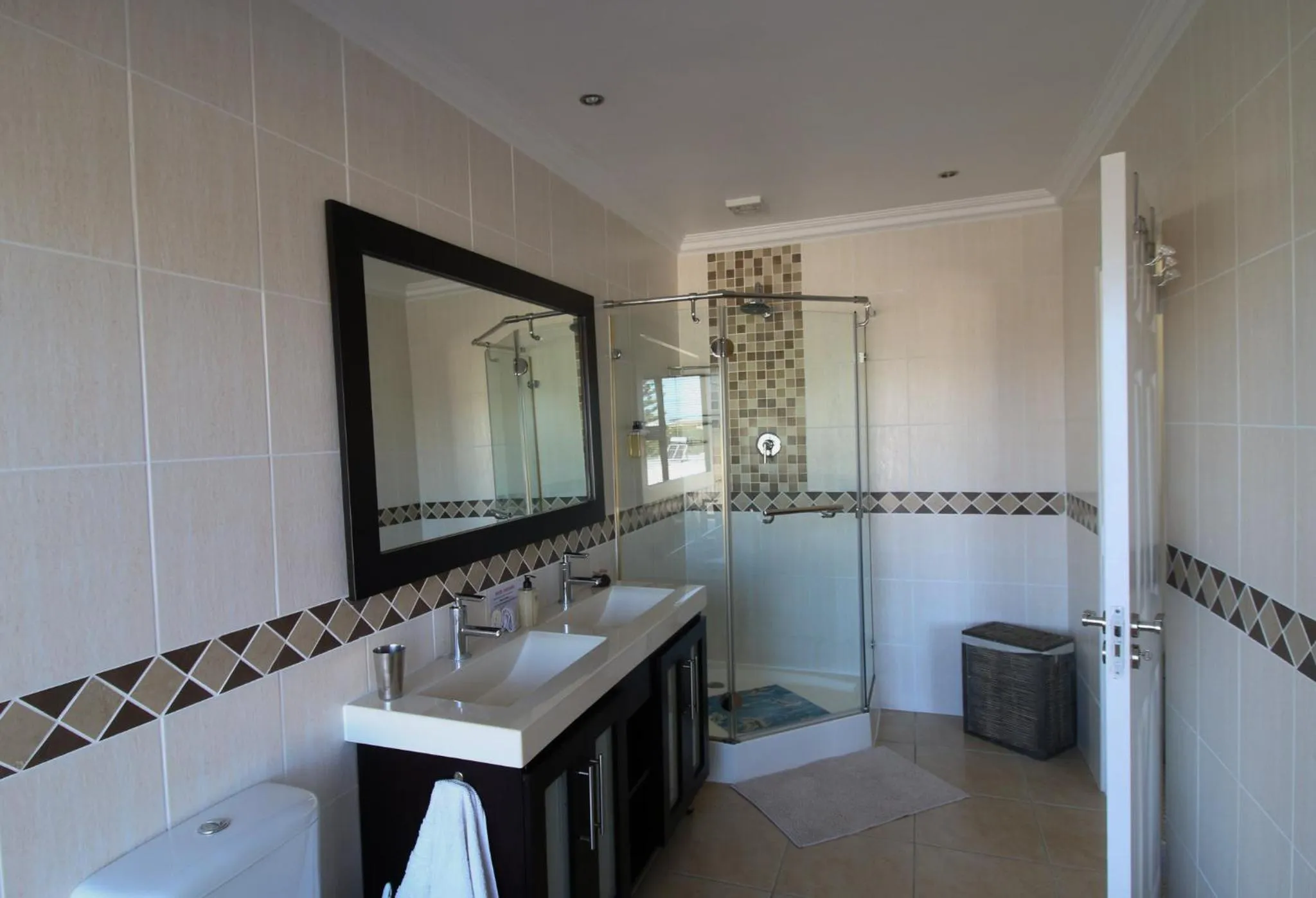 Bathroom in Port House