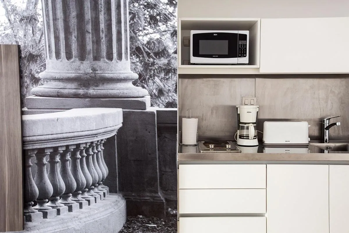 Coffee/tea facilities in Flaat Recoleta Plaza