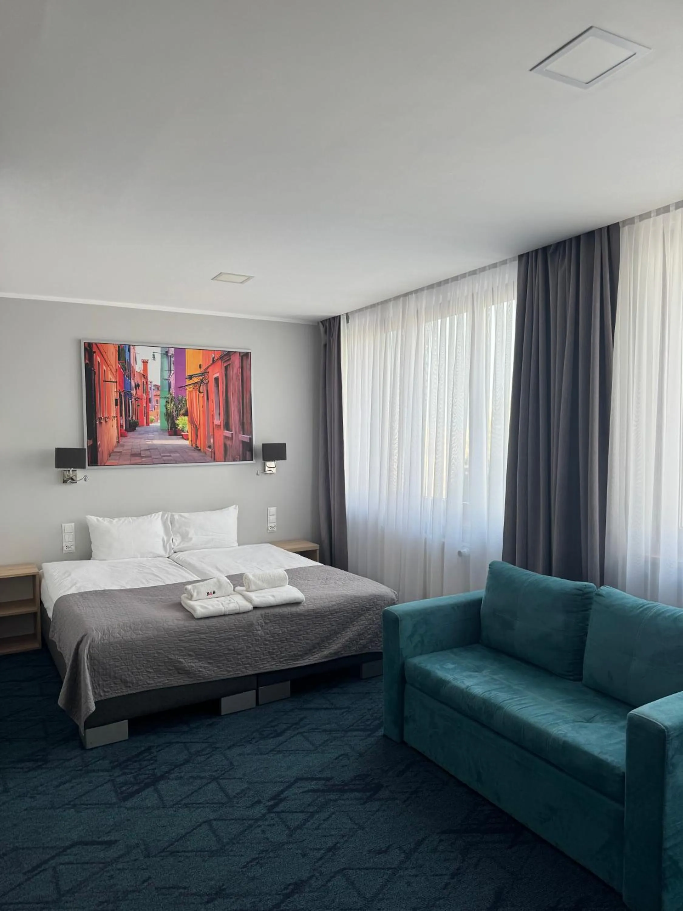 Bedroom, Bed in Carina Hotel