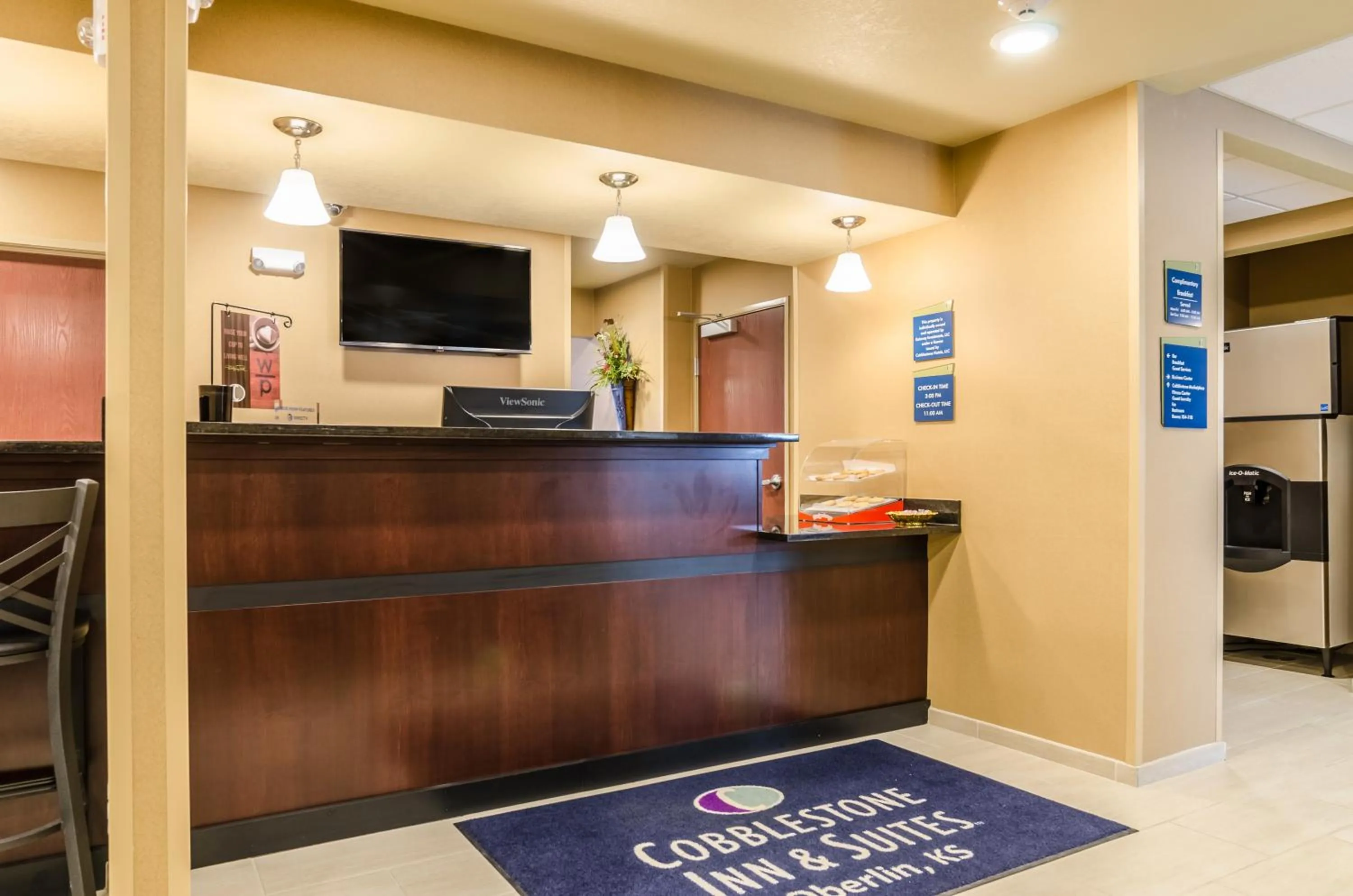 Lobby or reception in Cobblestone Inn & Suites - Oberlin