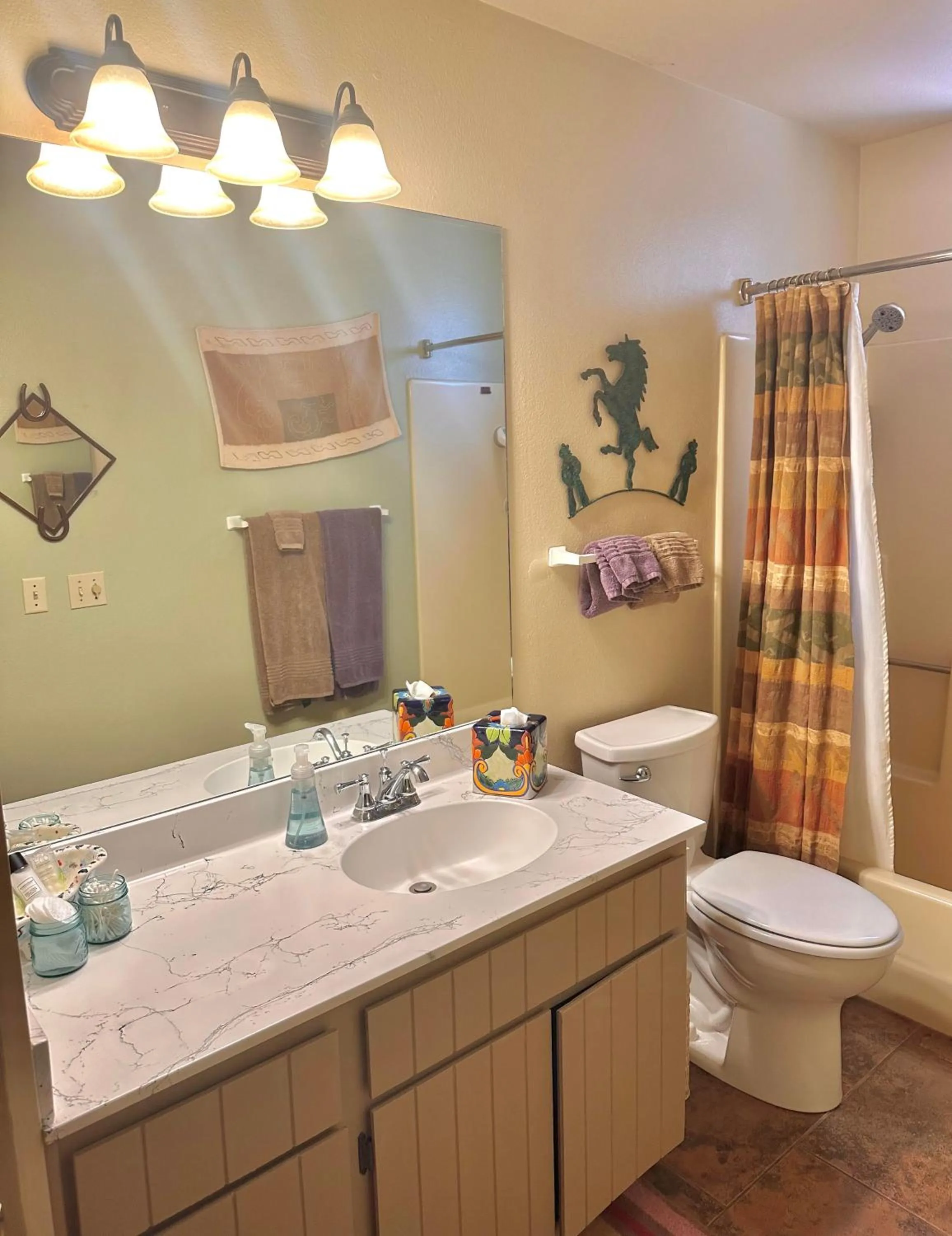 Bathroom in Cozy Cactus Inn