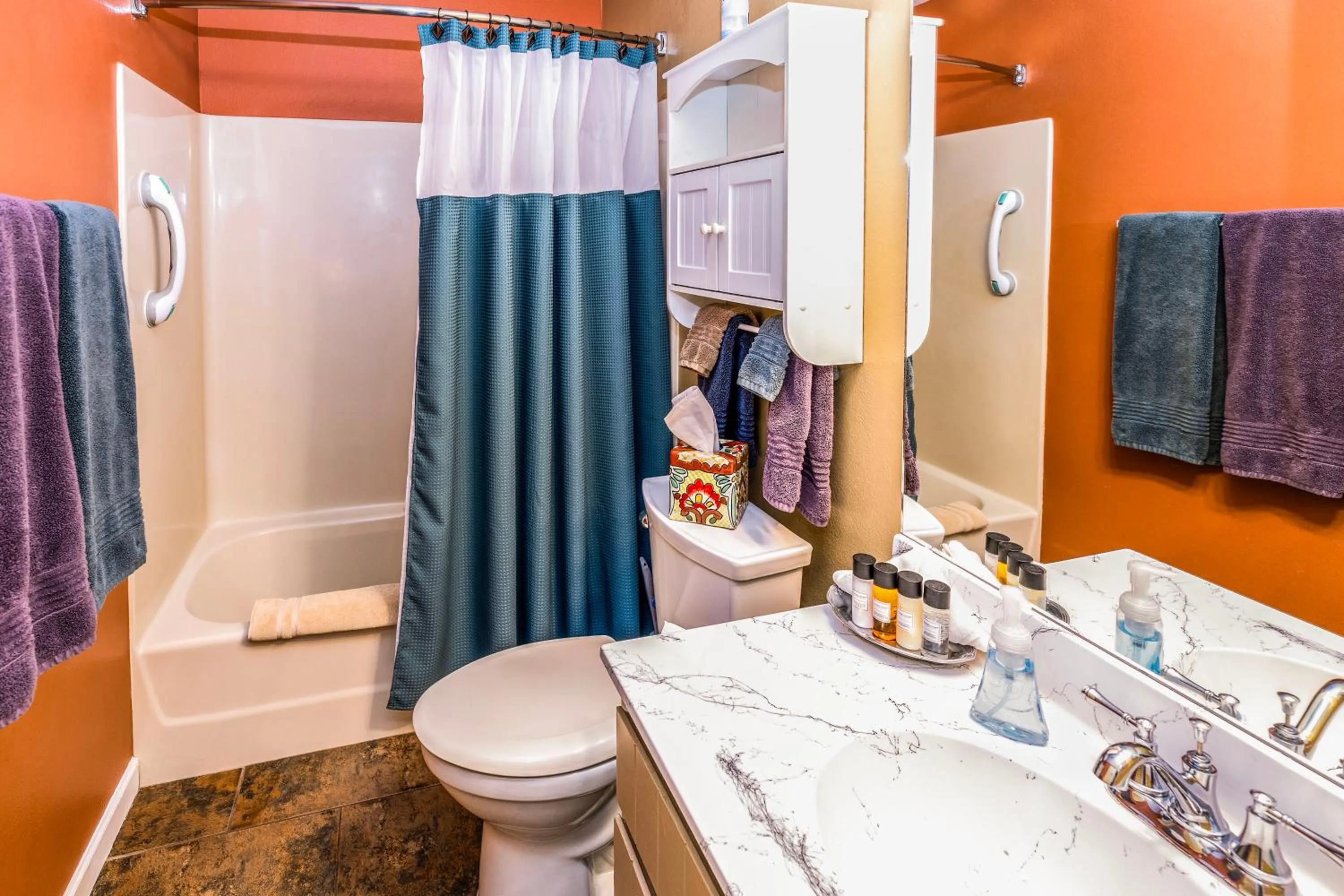 Bathroom in Cozy Cactus Inn