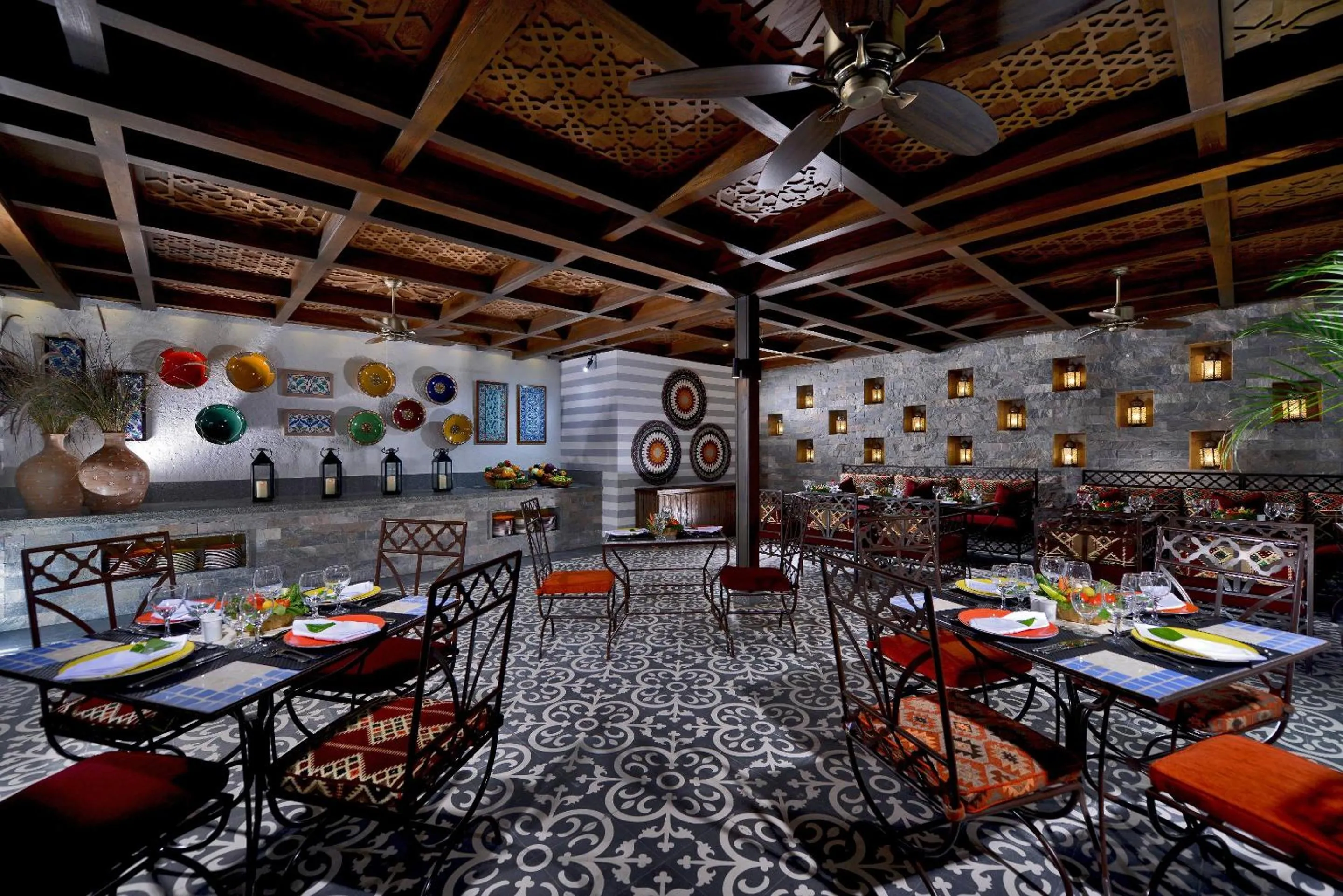 Restaurant/places to eat in Steigenberger Alcazar