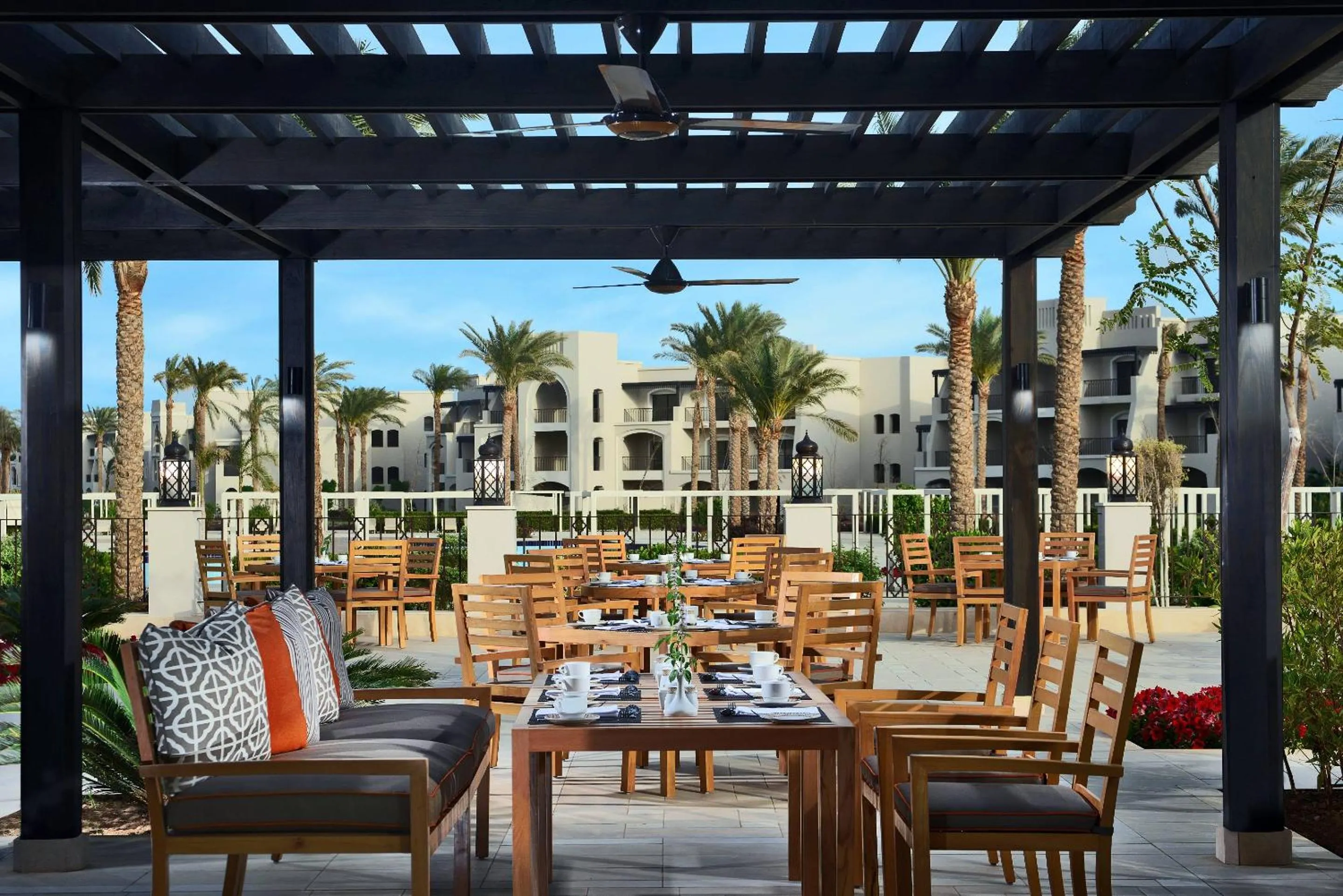 Restaurant/places to eat in Steigenberger Alcazar