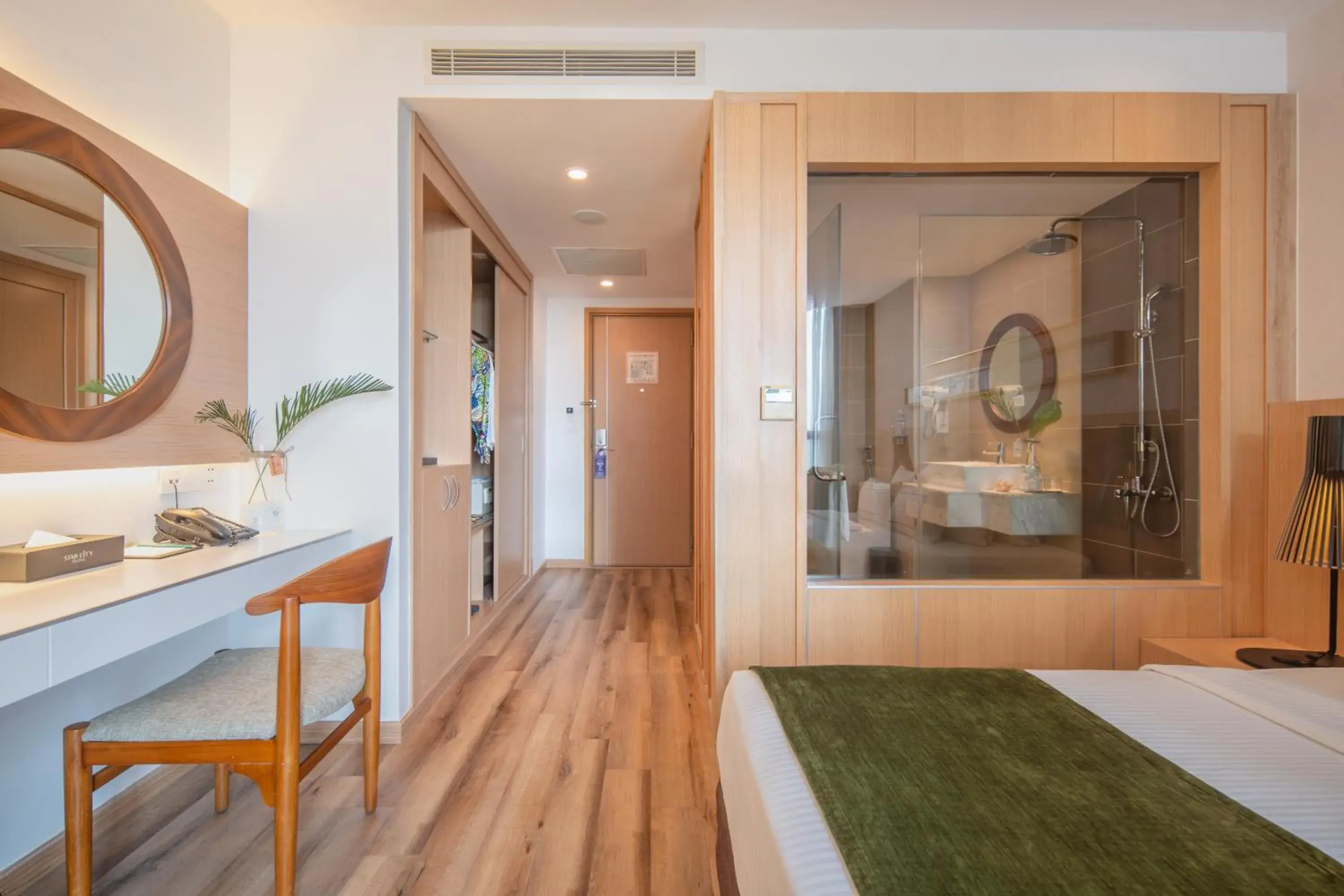 Superior King Room in Starcity Hotel & Condotel Beachfront Nha Trang Superior King Room in Starcity Hotel & Condotel Beachfront Nha Trang