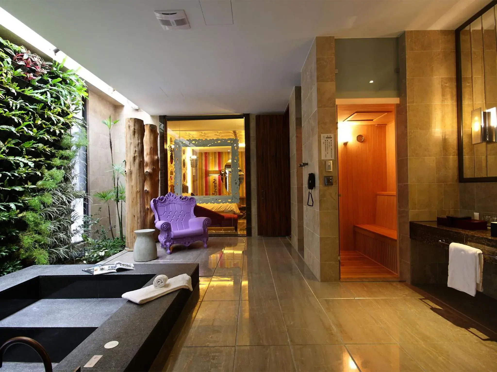 Deluxe Double Room in Shuei Wu Villa Deluxe Double Room in Shuei Wu Villa