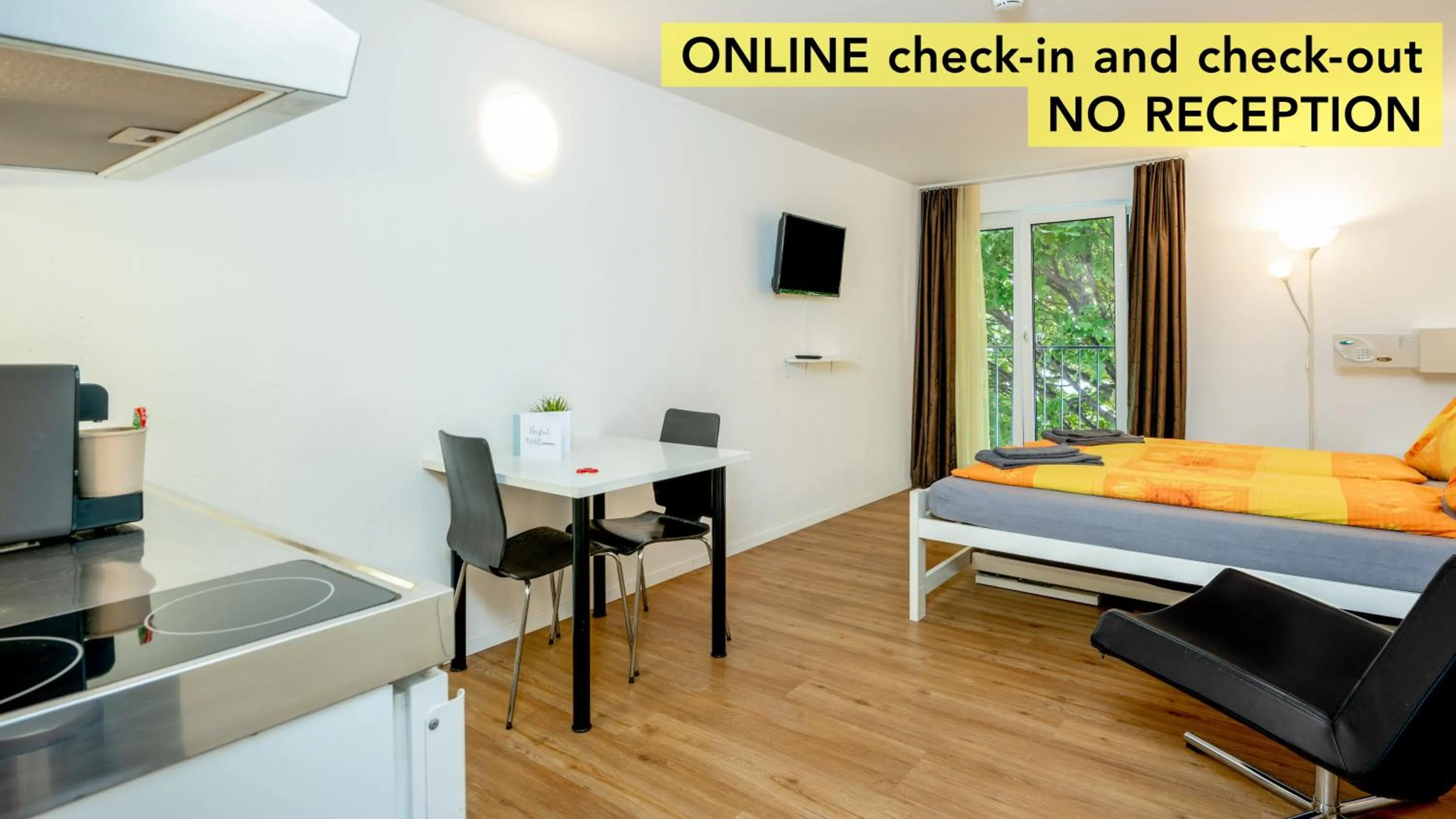 Kitchen or kitchenette in Anstatthotel Luzern - app self-check-in