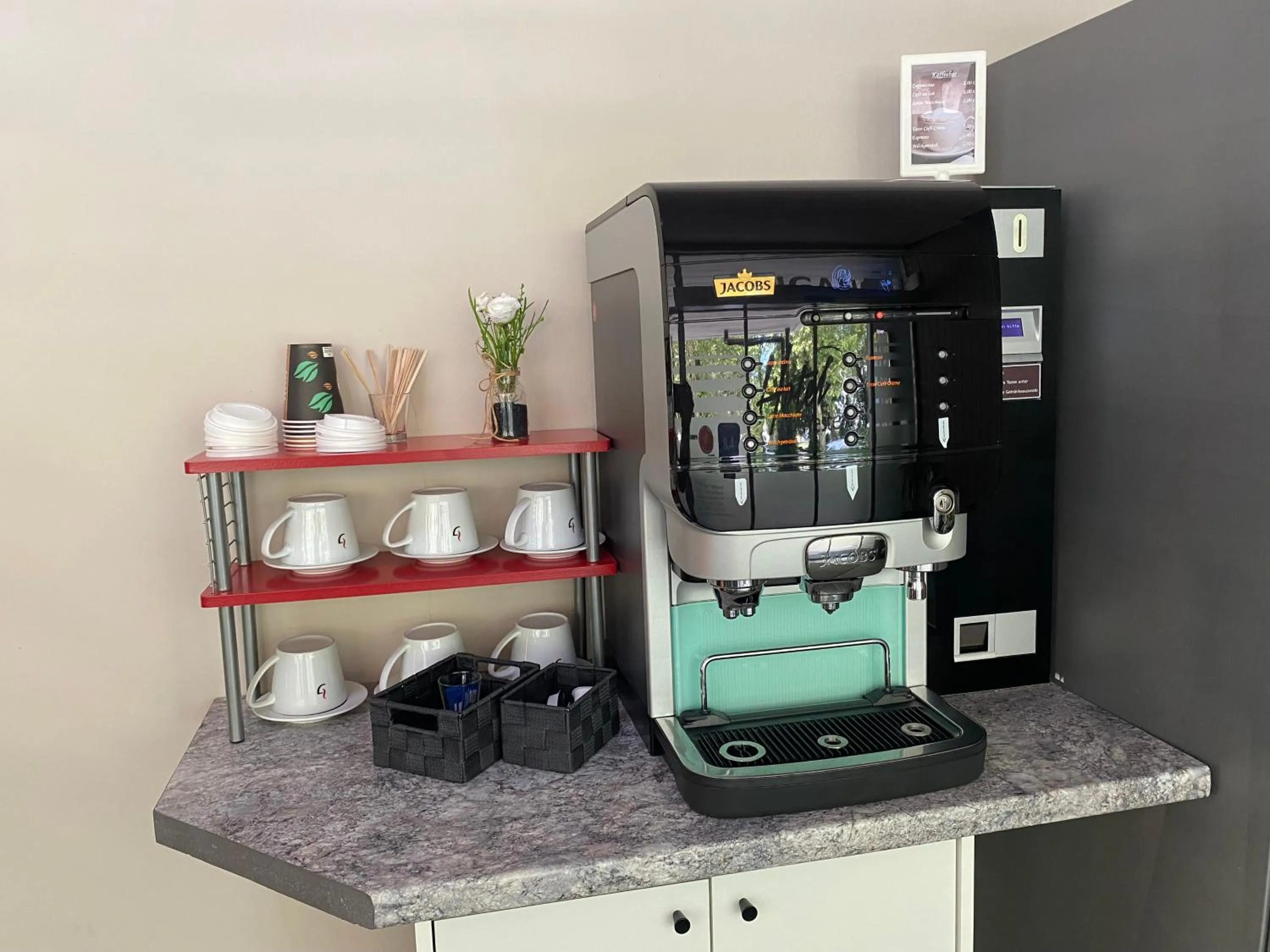 Drinks in Hotel am Westend