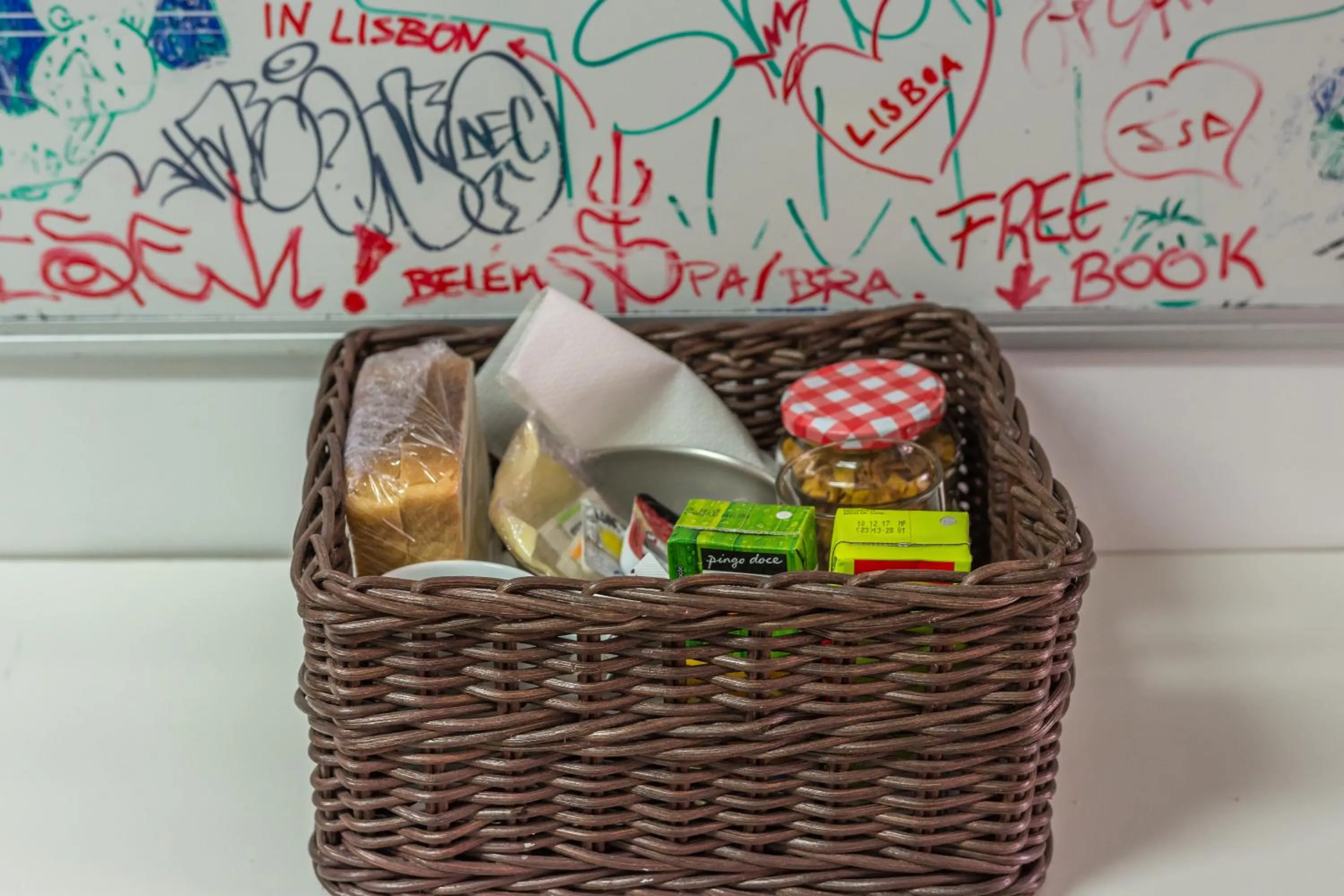 Food and drinks in Hostel Seven Hills