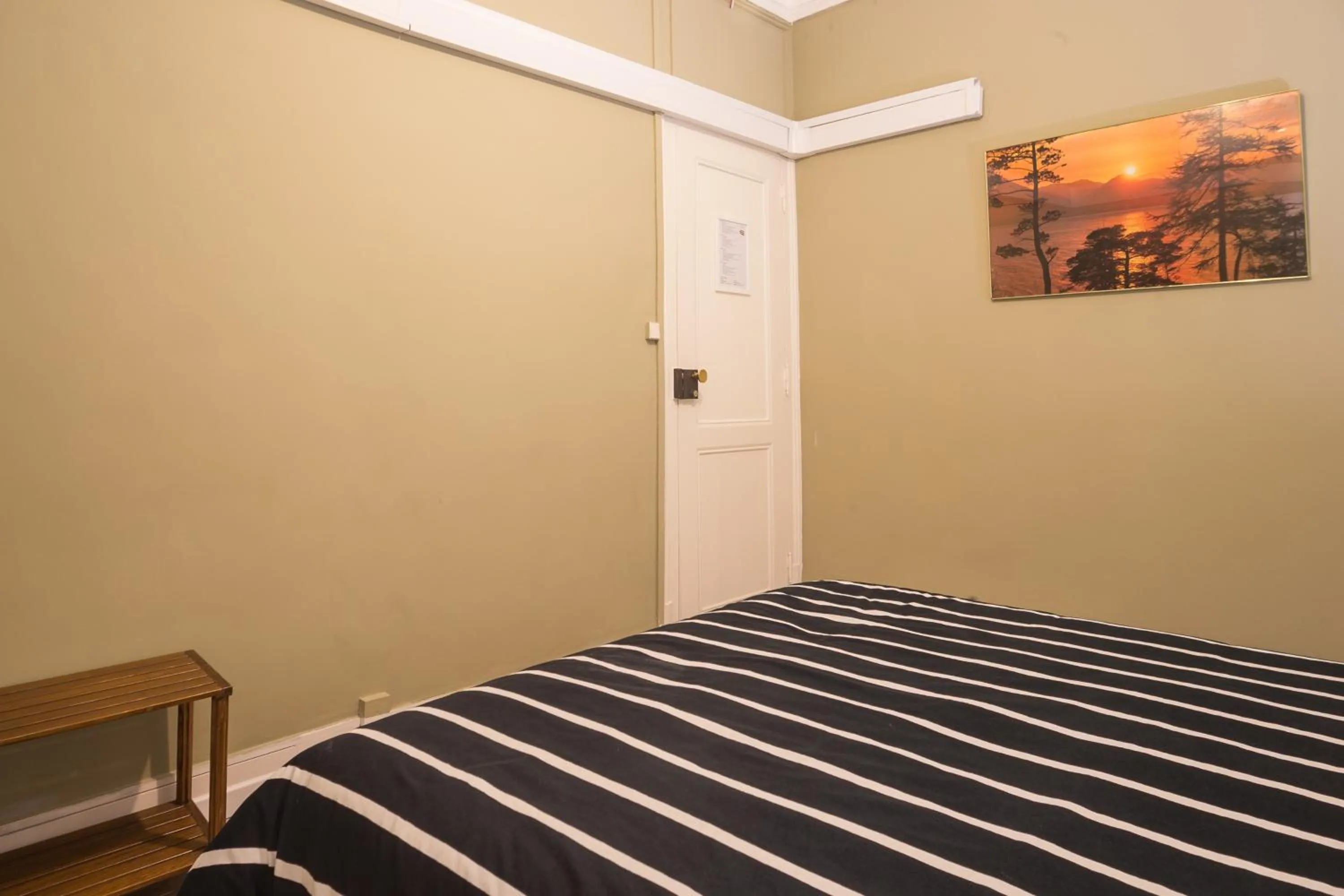 Bed in Hostel Seven Hills