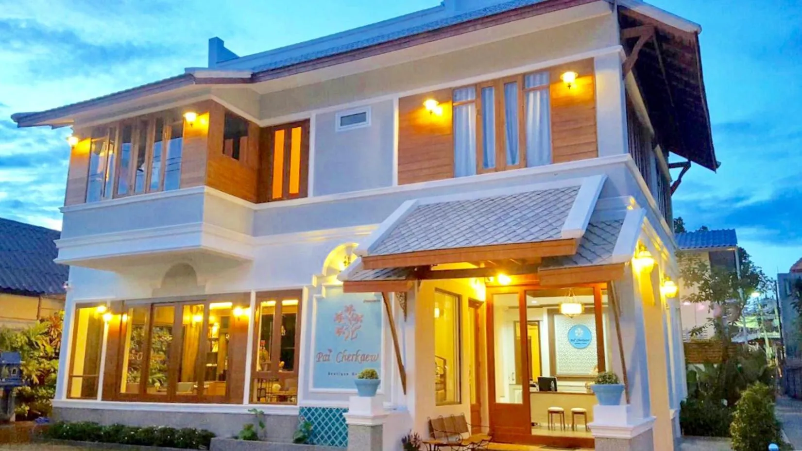 Property building in Pai Cherkaew Boutique House