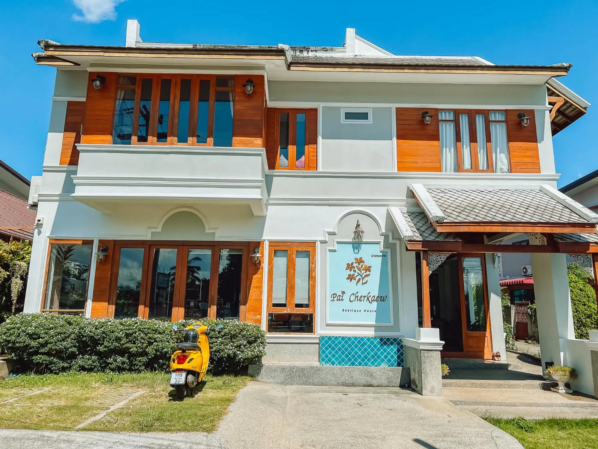 Property building in Pai Cherkaew Boutique House
