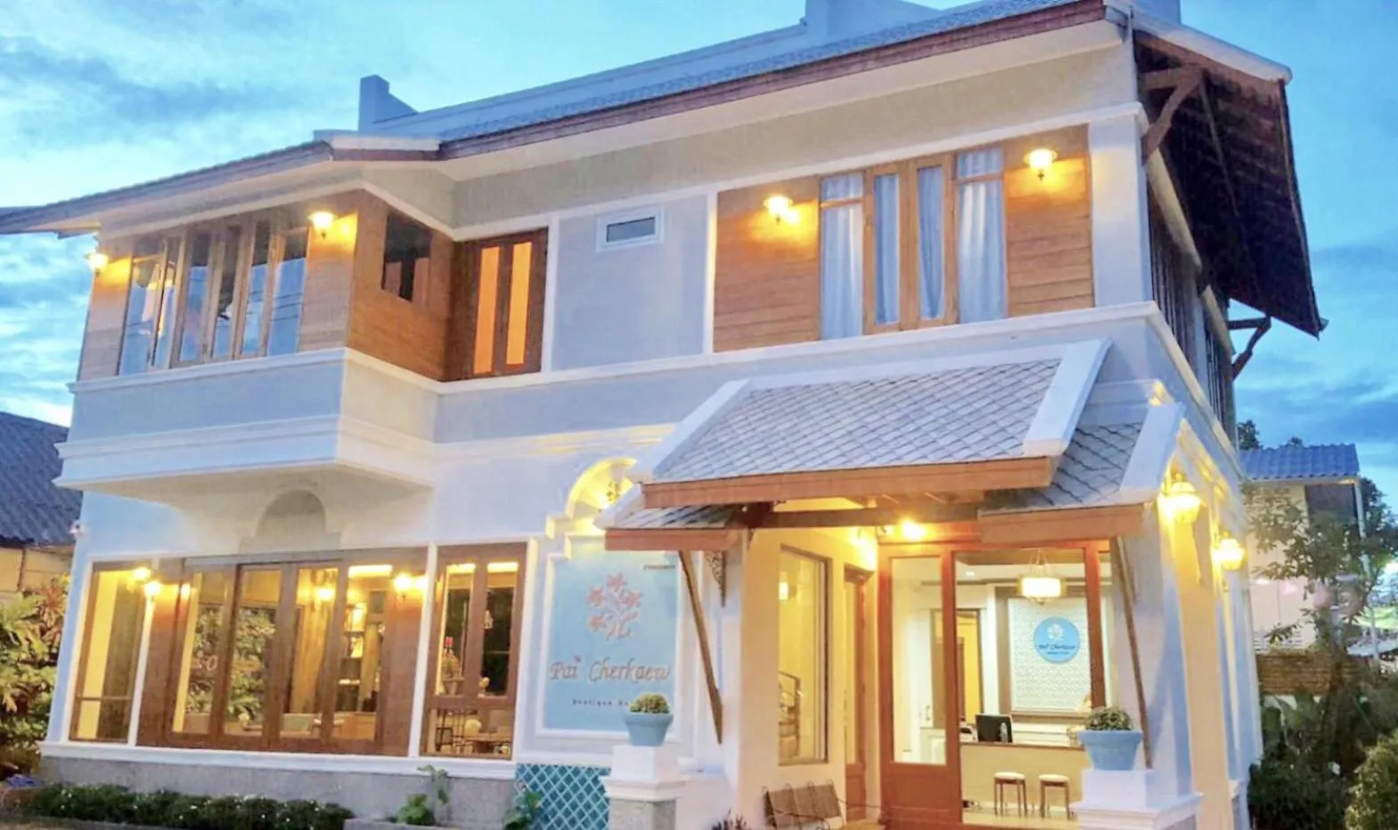 Property building in Pai Cherkaew Boutique House