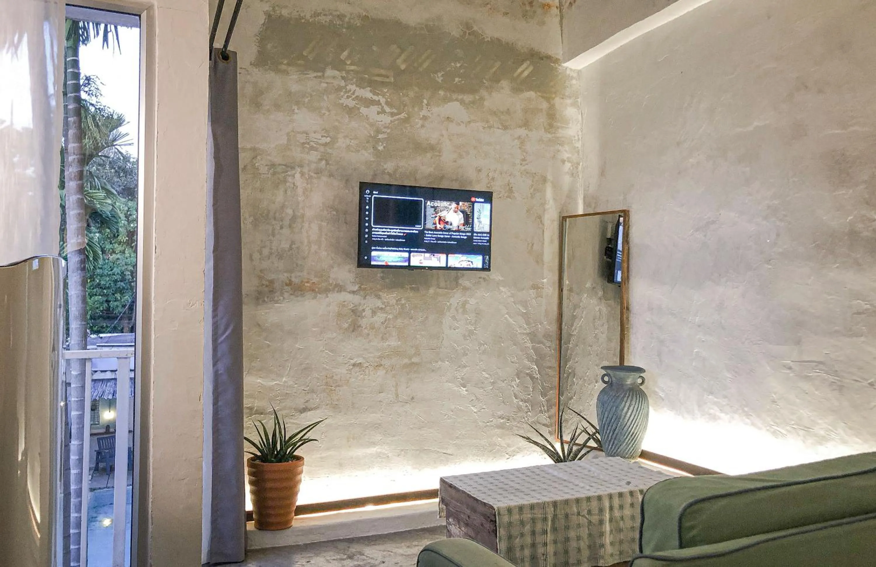 TV and multimedia in De Lit