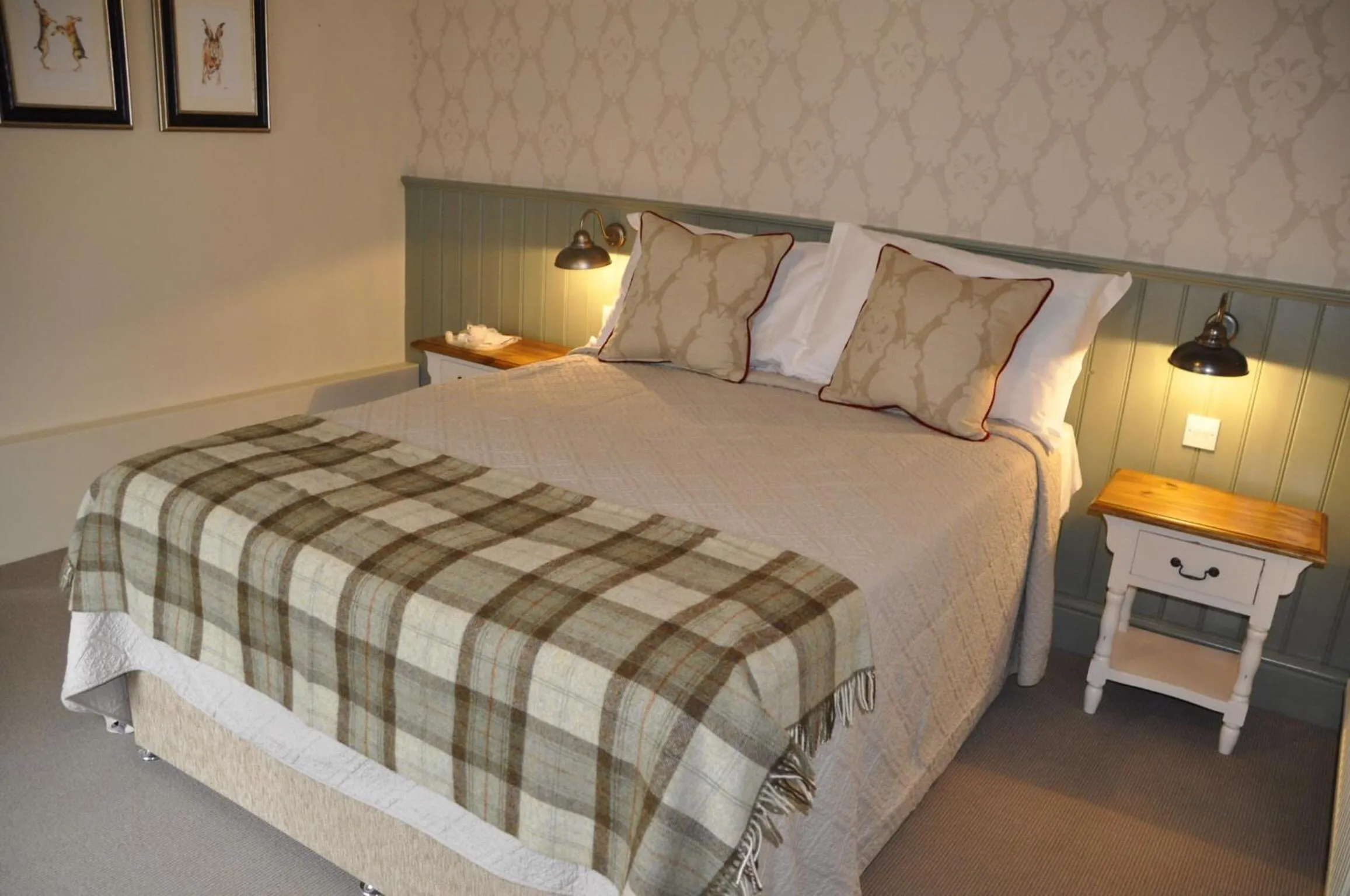 Photo of the whole room, Bed in Higher Buck Inn