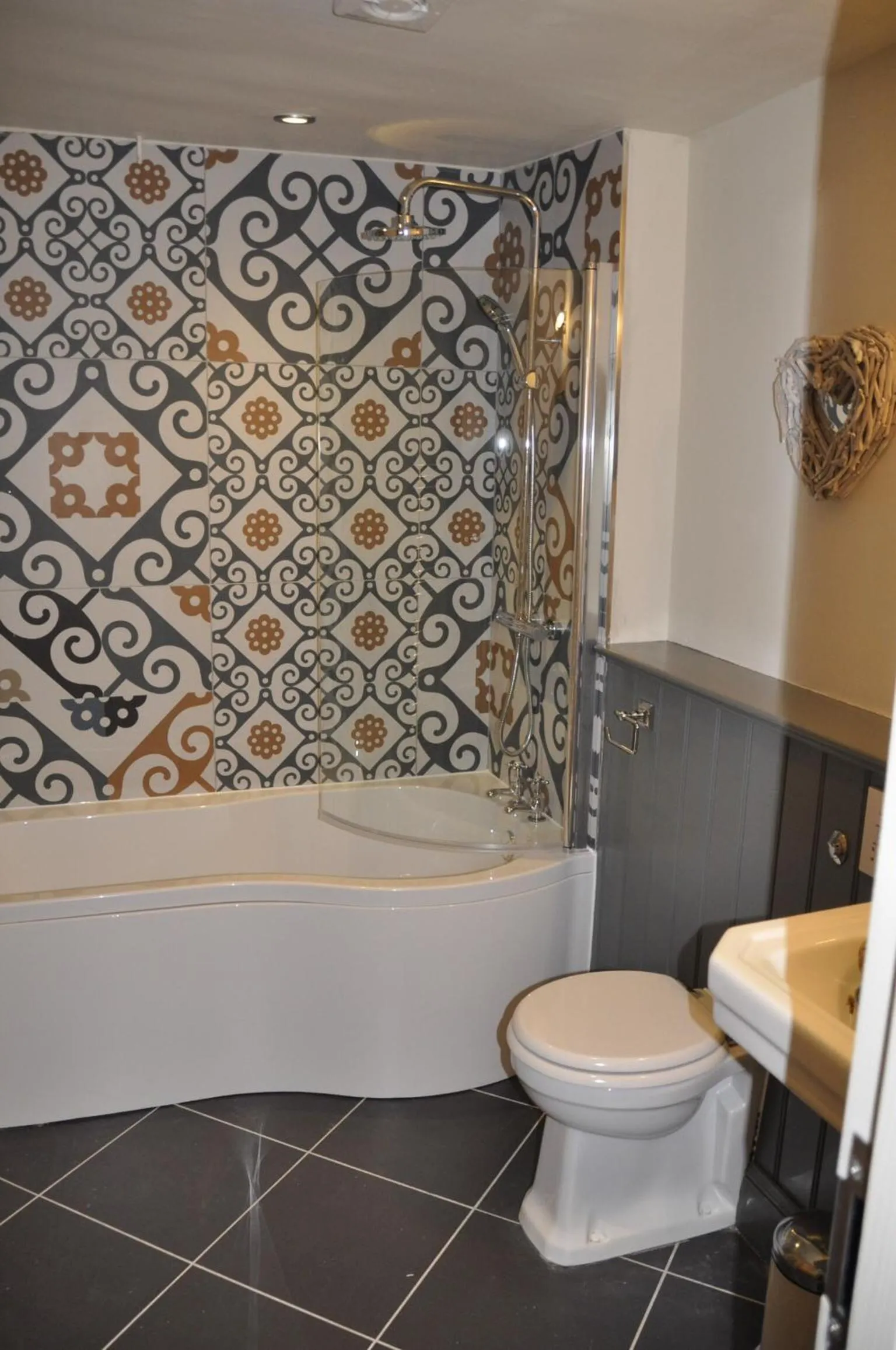 Bathroom in Higher Buck Inn