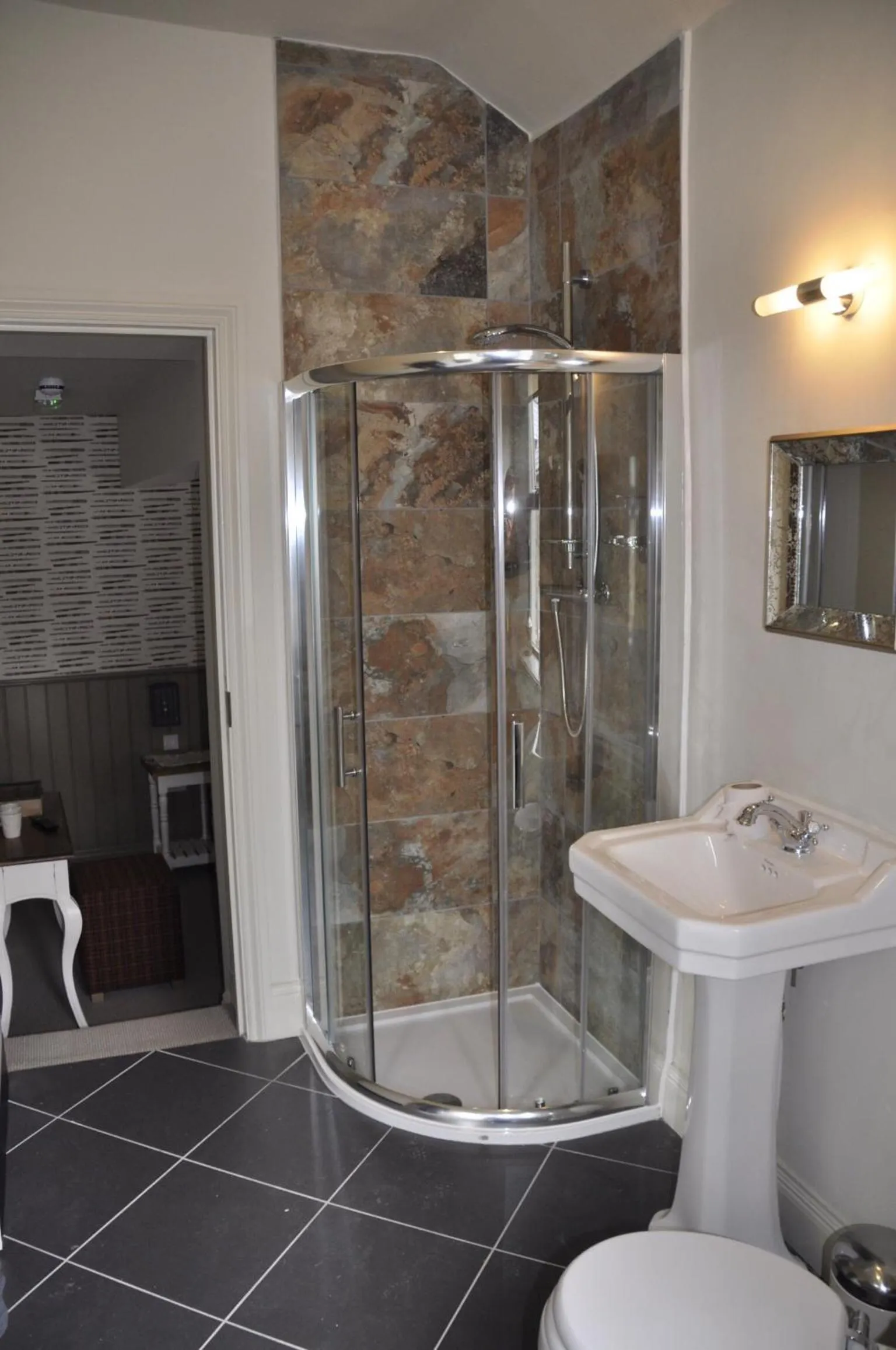 Bathroom in Higher Buck Inn