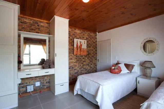 Photo of the whole room, Bed in Quest Bed And Breakfast