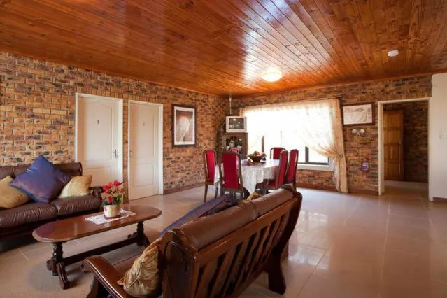 Communal lounge/ TV room in Quest Bed And Breakfast