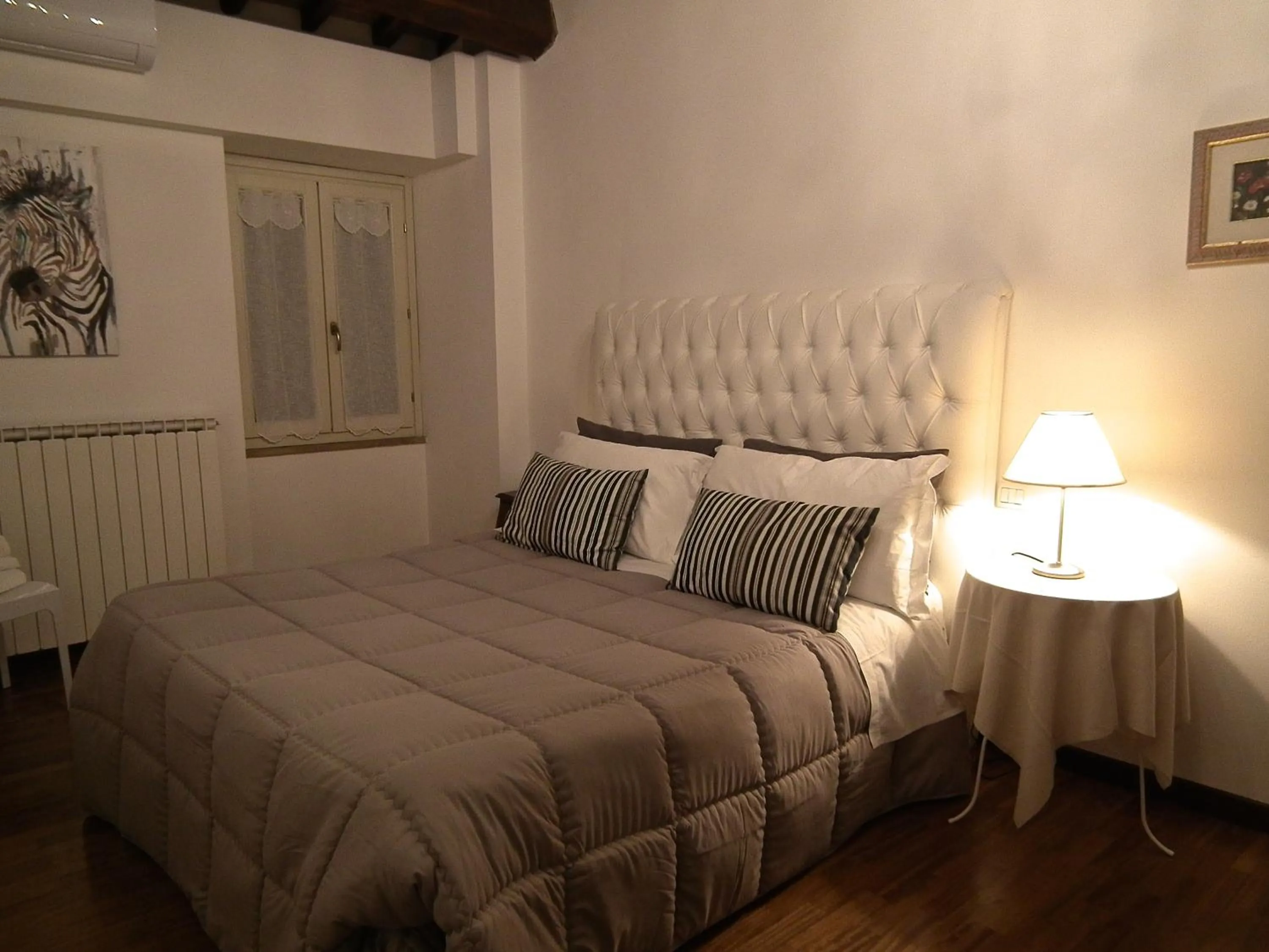 Bedroom, Bed in Suite Assisi