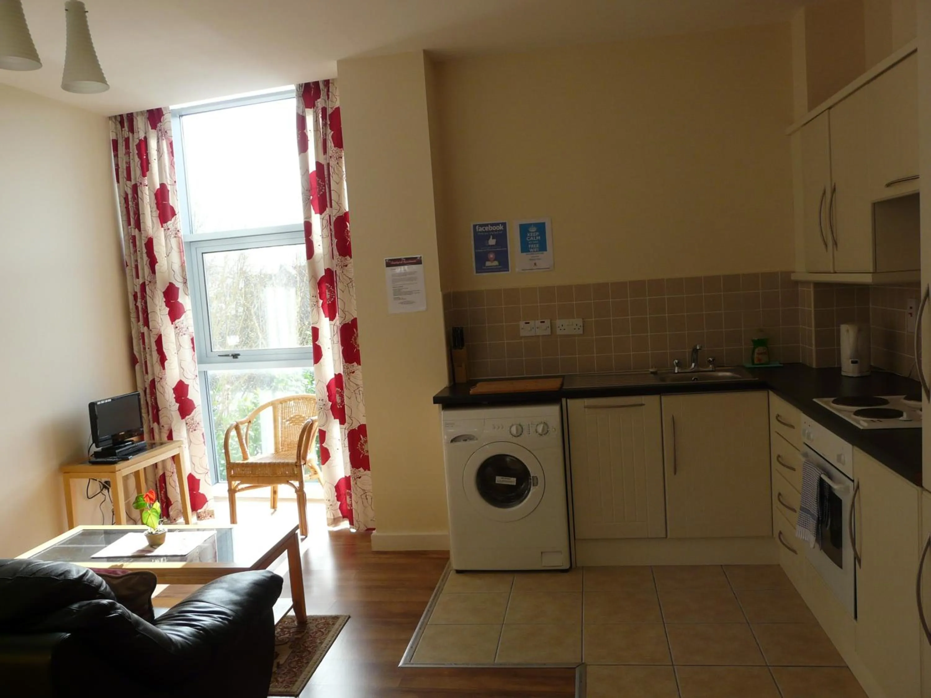 The Courtyard Apartments