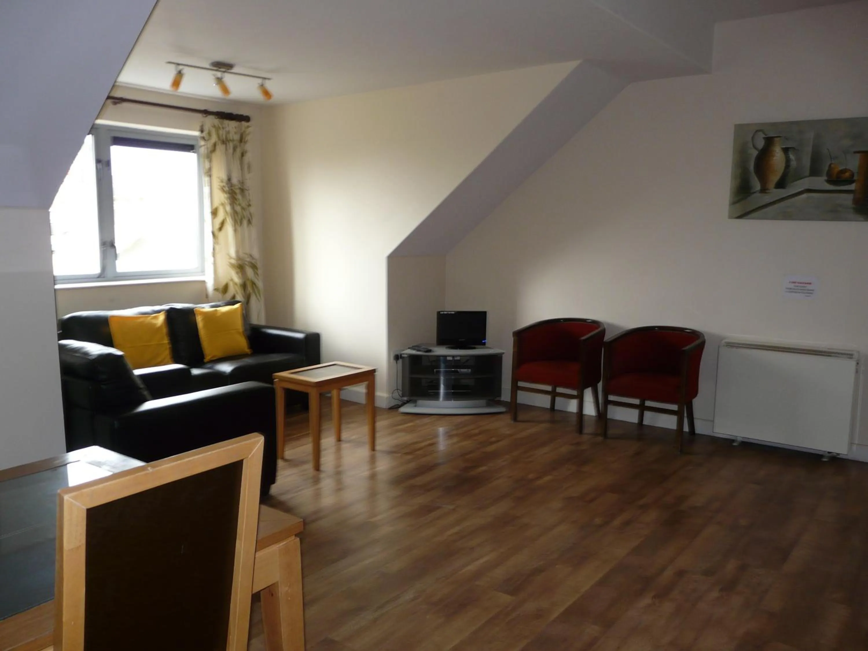 The Courtyard Apartments