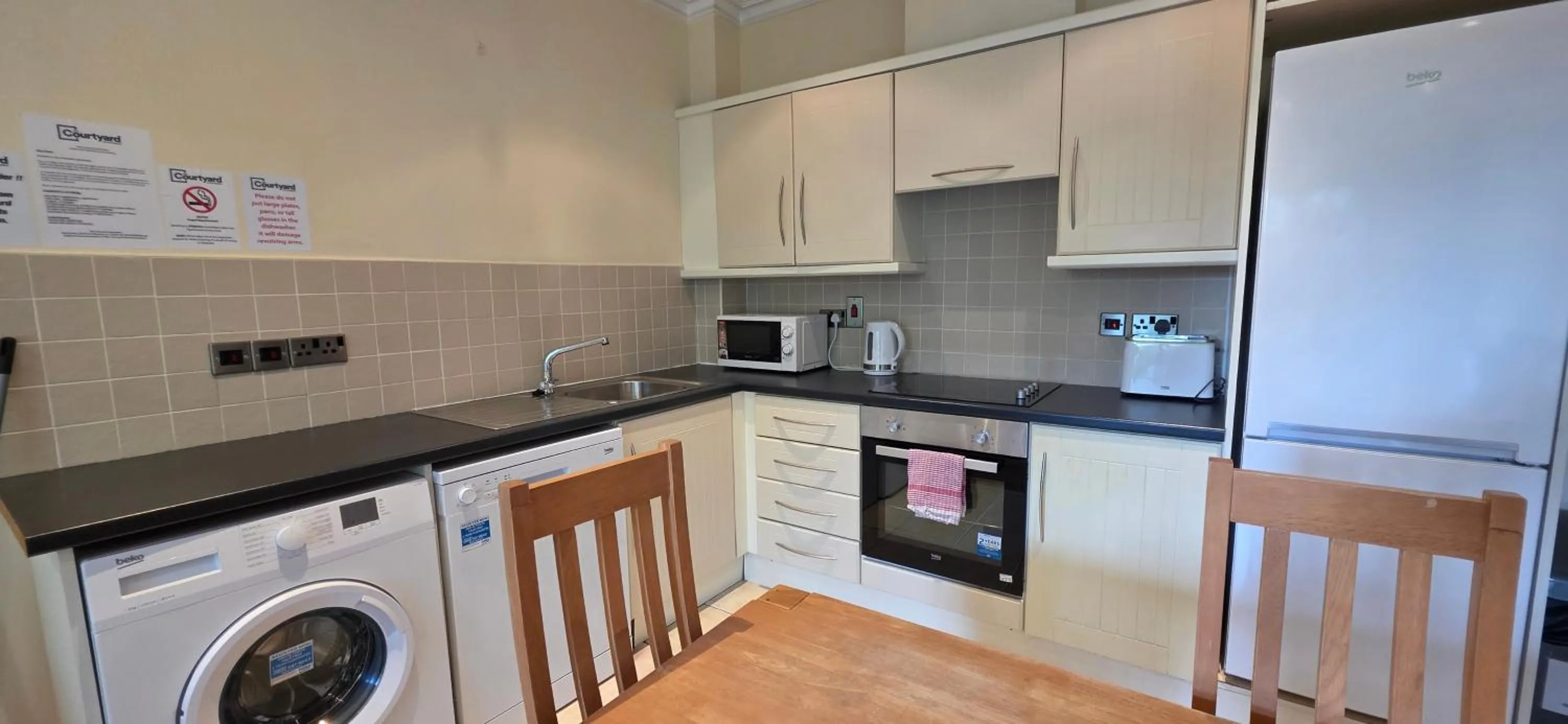 The Courtyard Apartments