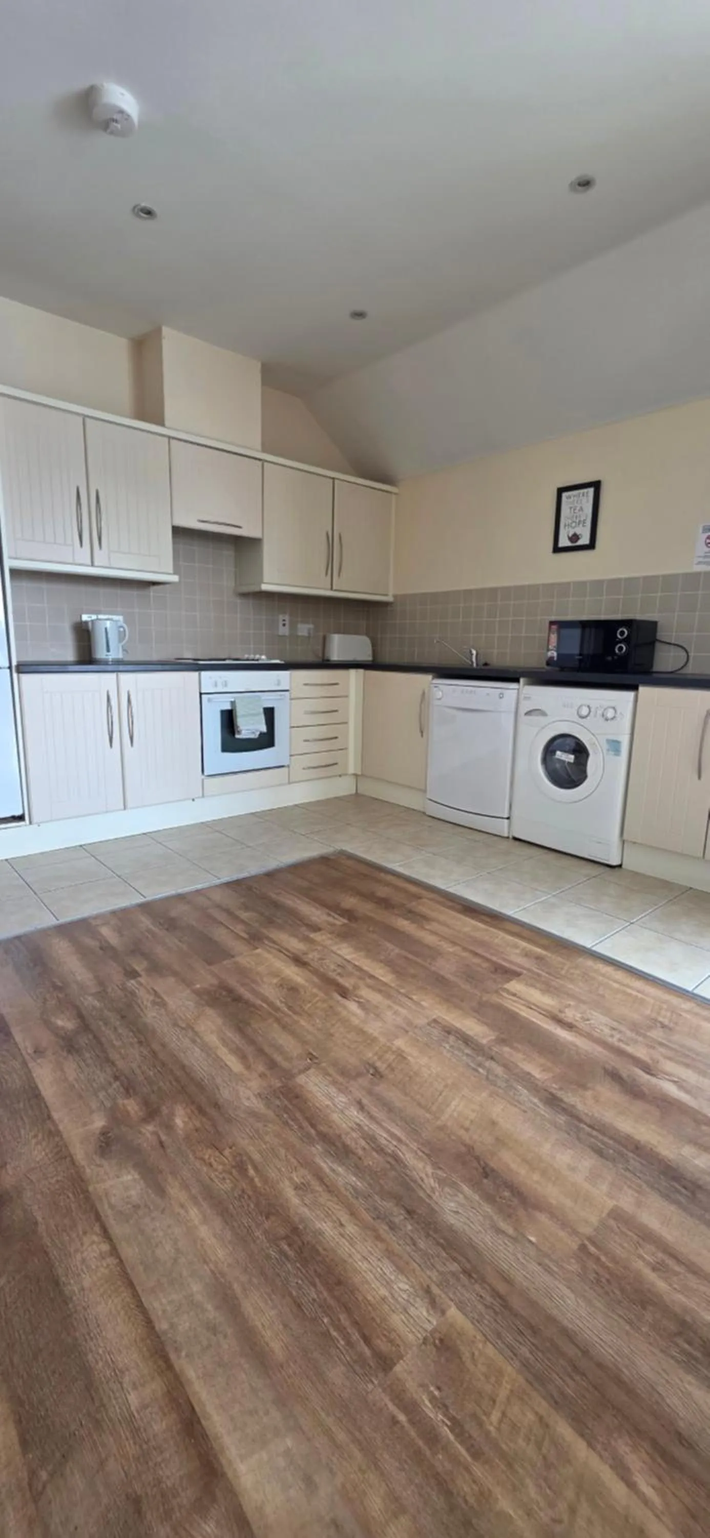 The Courtyard Apartments