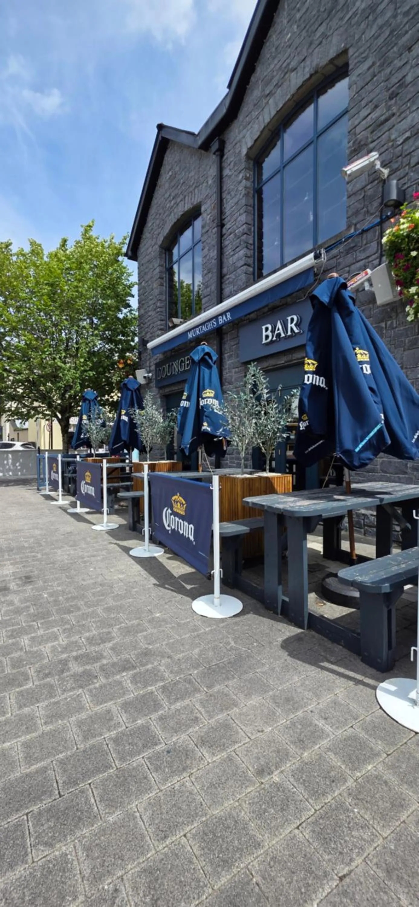 The Courtyard Apartments