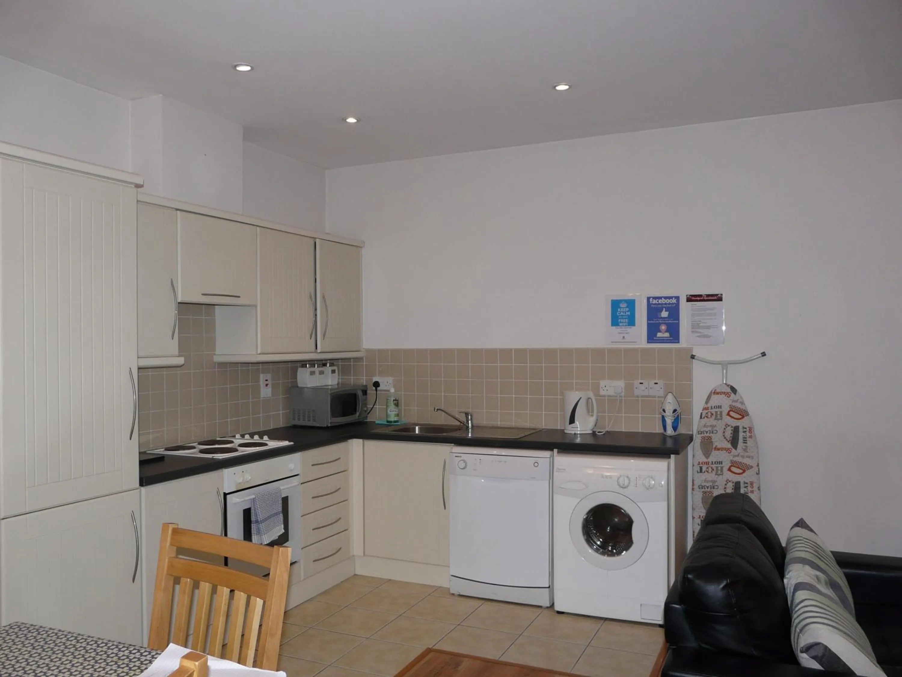 The Courtyard Apartments