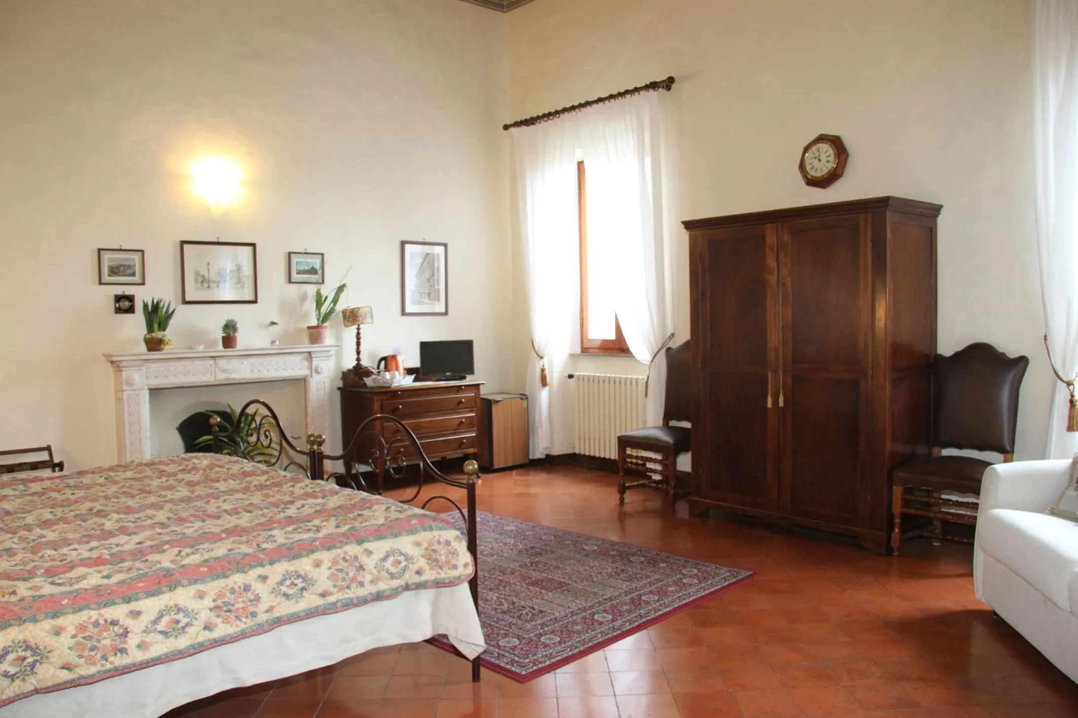 Day, Bed in B&B L'Agnolo Di Caroti Cinzia