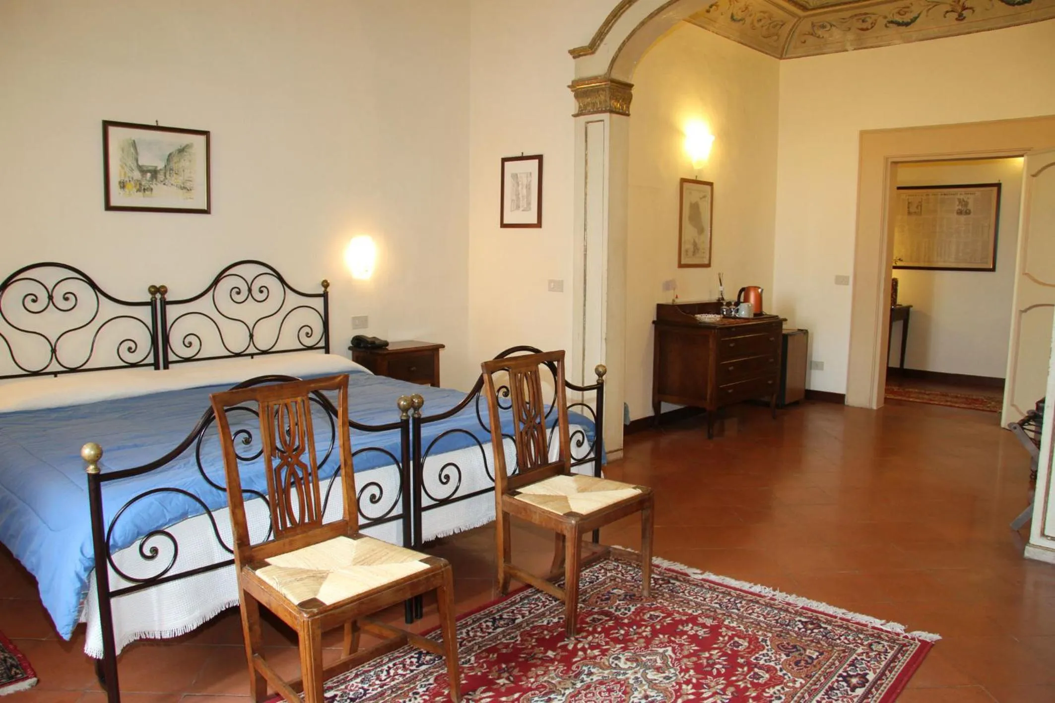 Photo of the whole room in B&B L'Agnolo Di Caroti Cinzia