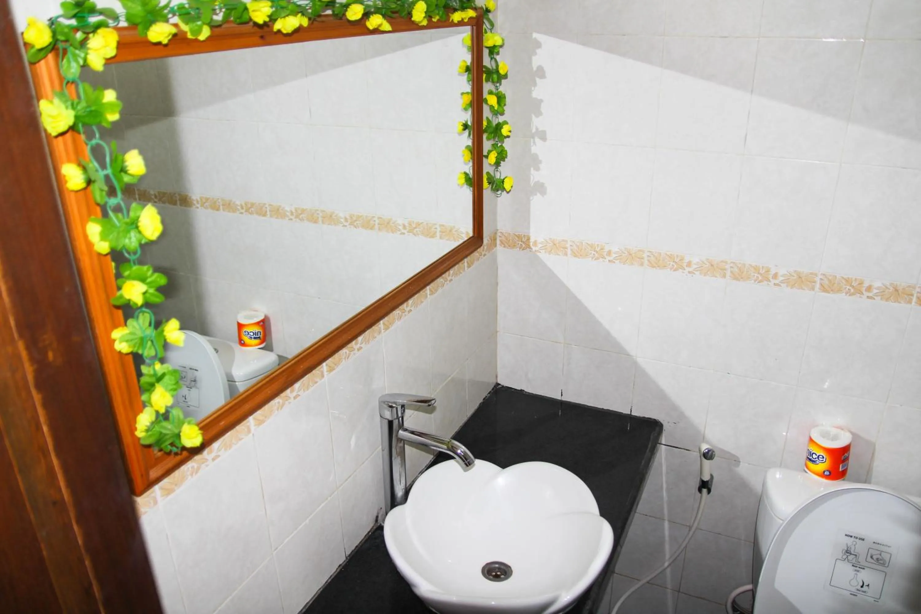 Bathroom in Chillhouse Lembongan