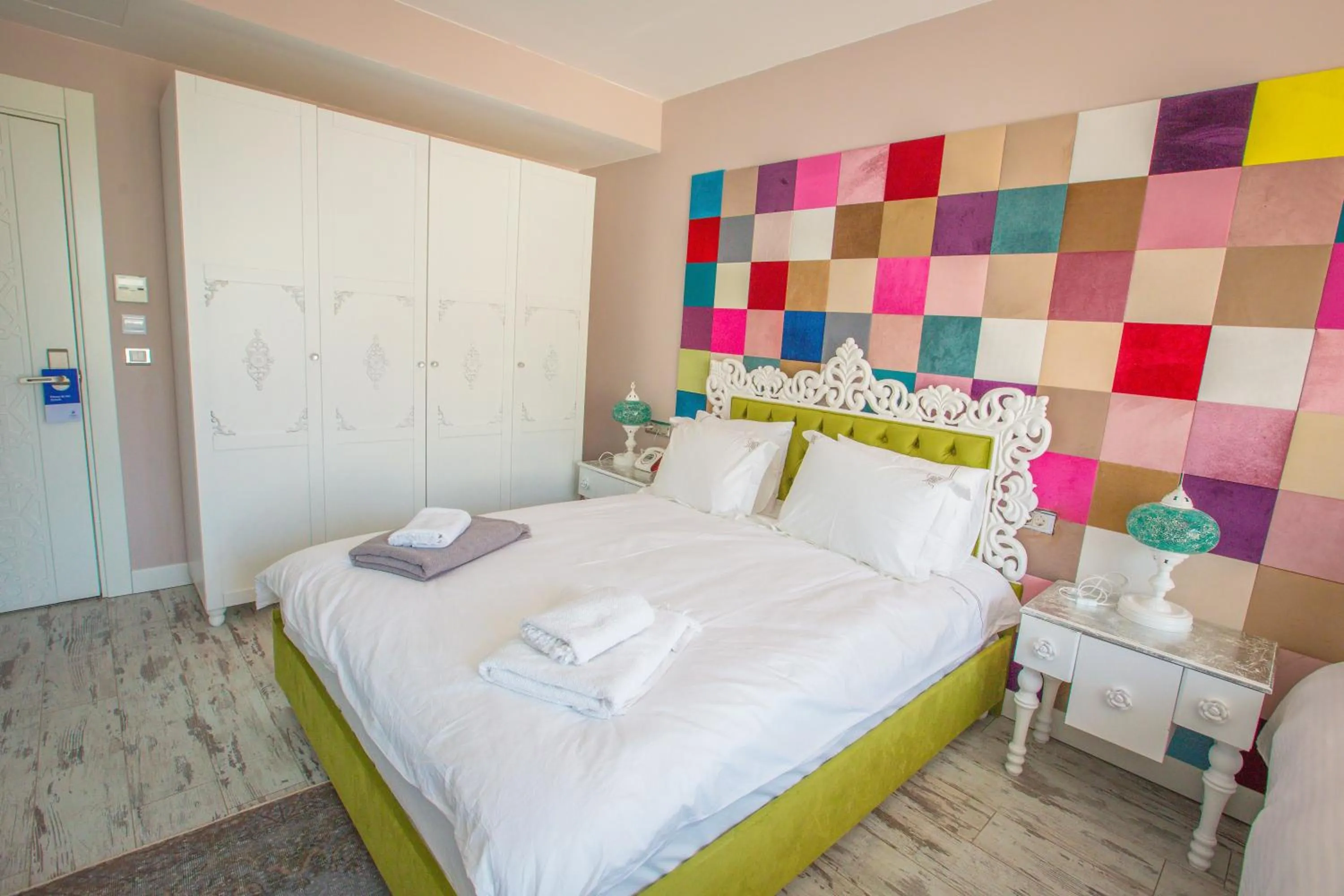 Bedroom, Bed in Limnades Hotel İznik