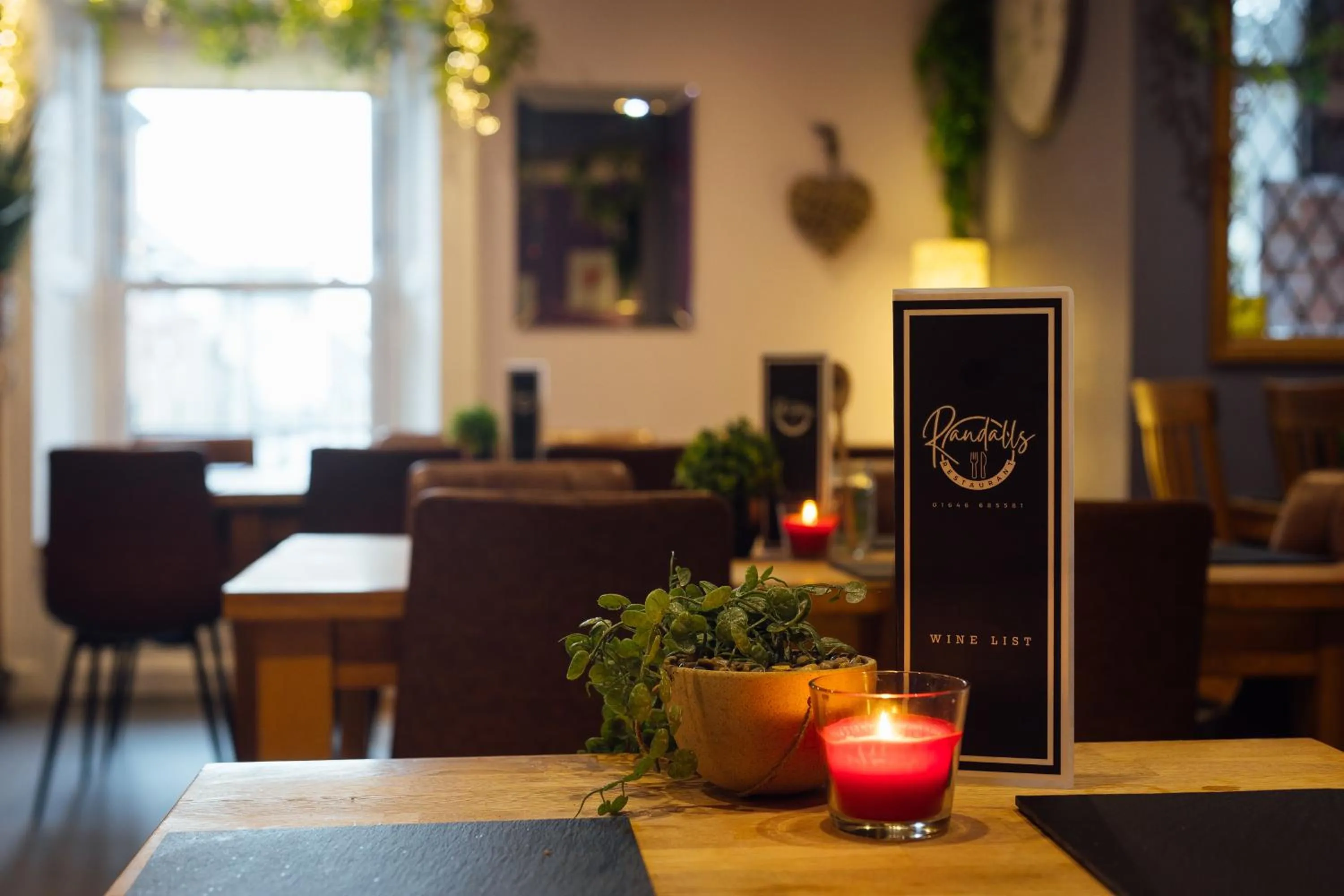 Restaurant/places to eat in The Dolphin Hotel & Restaurant