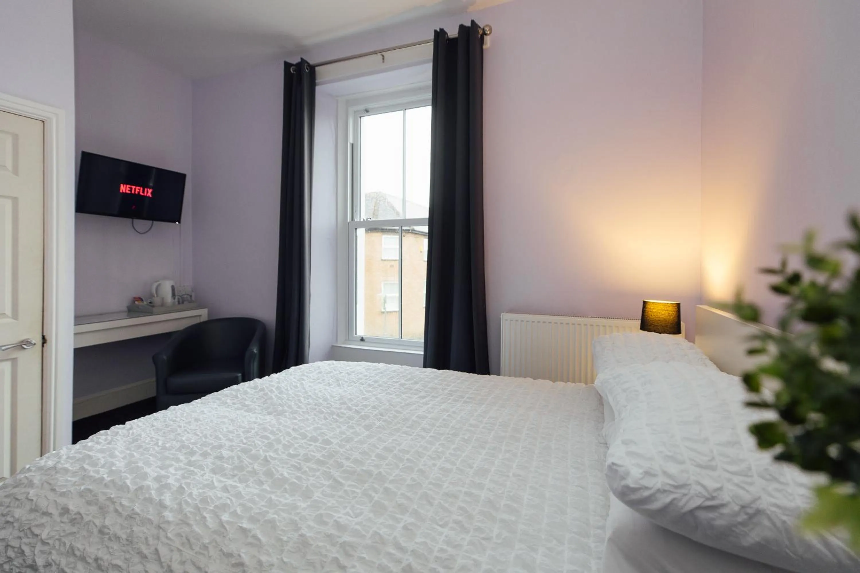 Bed in The Dolphin Hotel & Restaurant