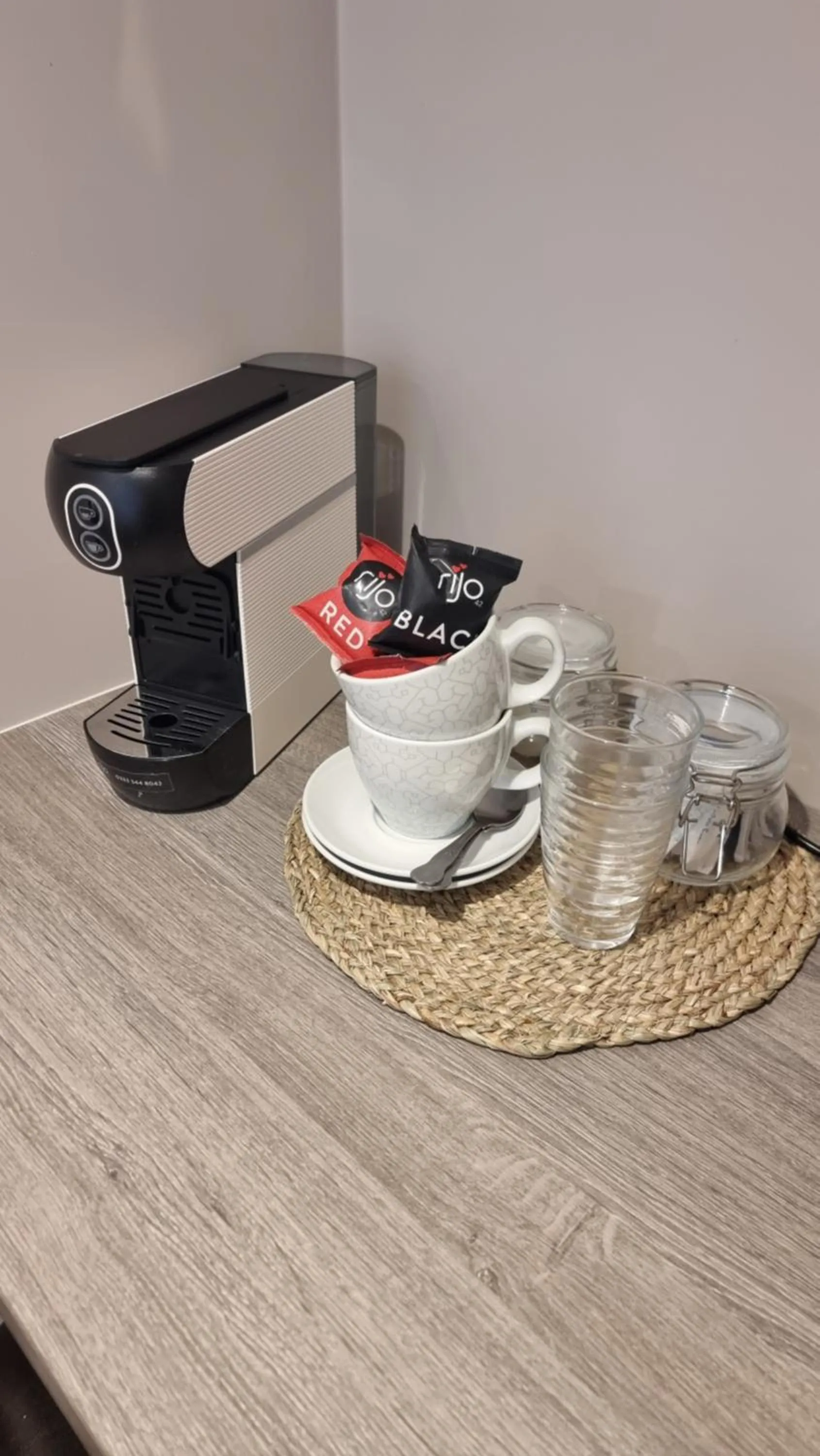 Coffee/tea facilities in The Dolphin Hotel & Restaurant