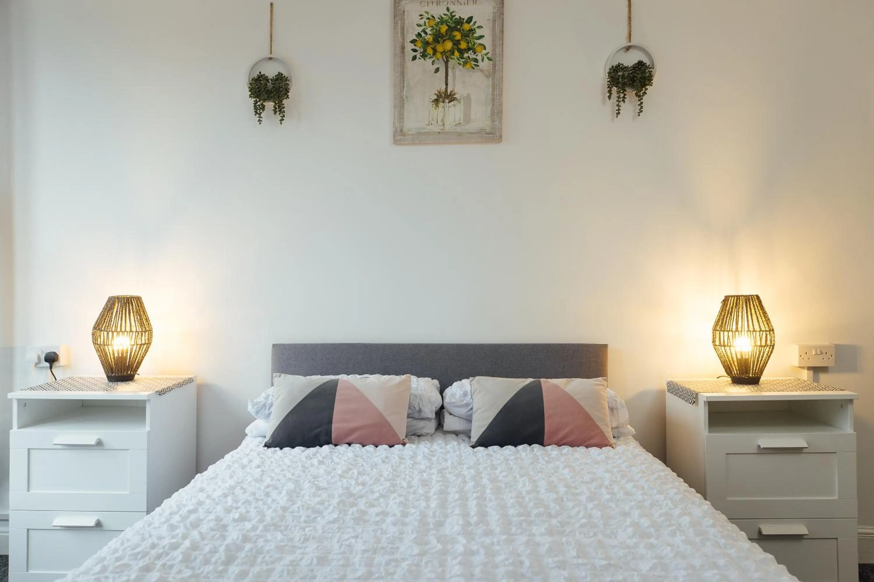 Bed in The Dolphin Hotel & Restaurant