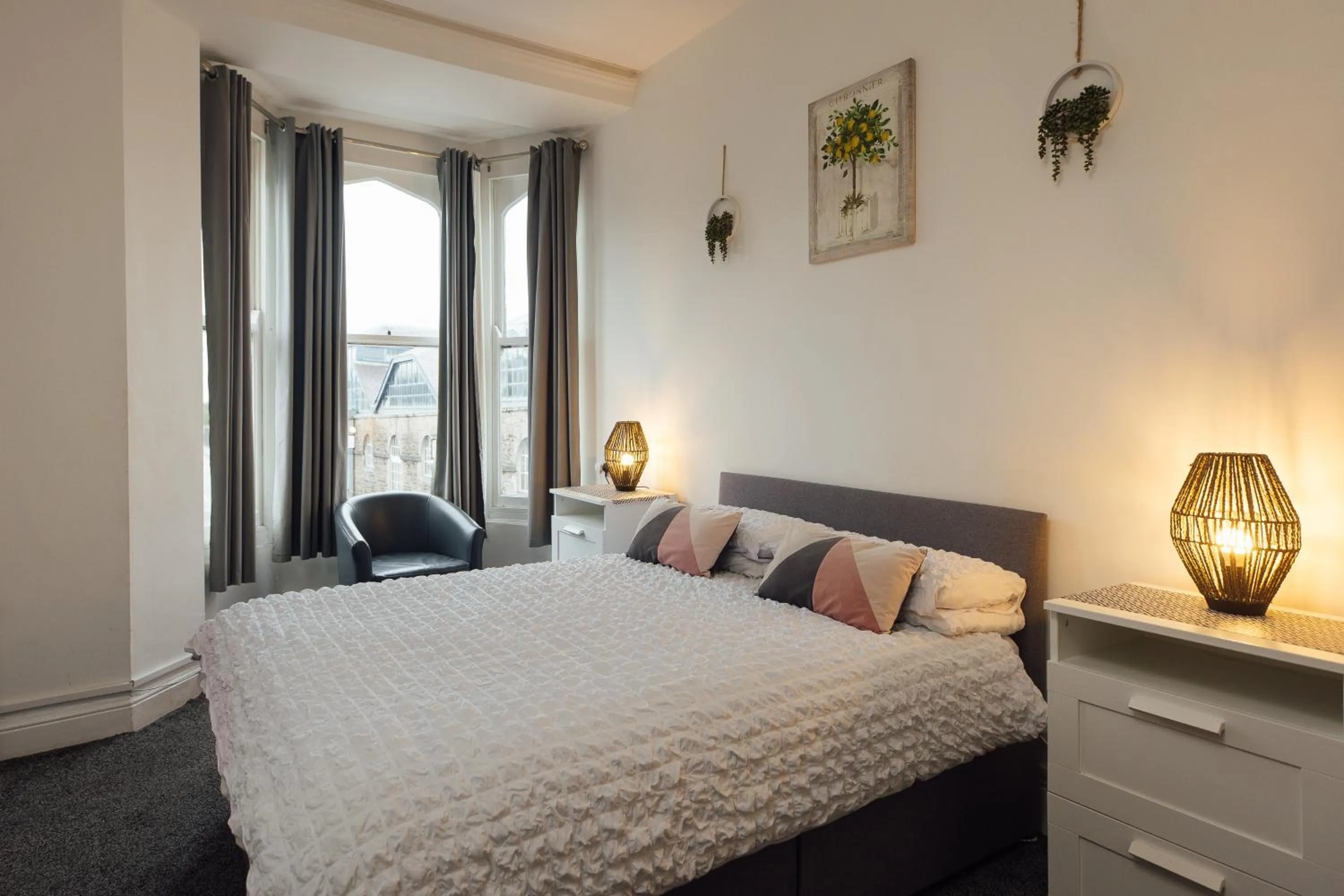 Bed in The Dolphin Hotel & Restaurant