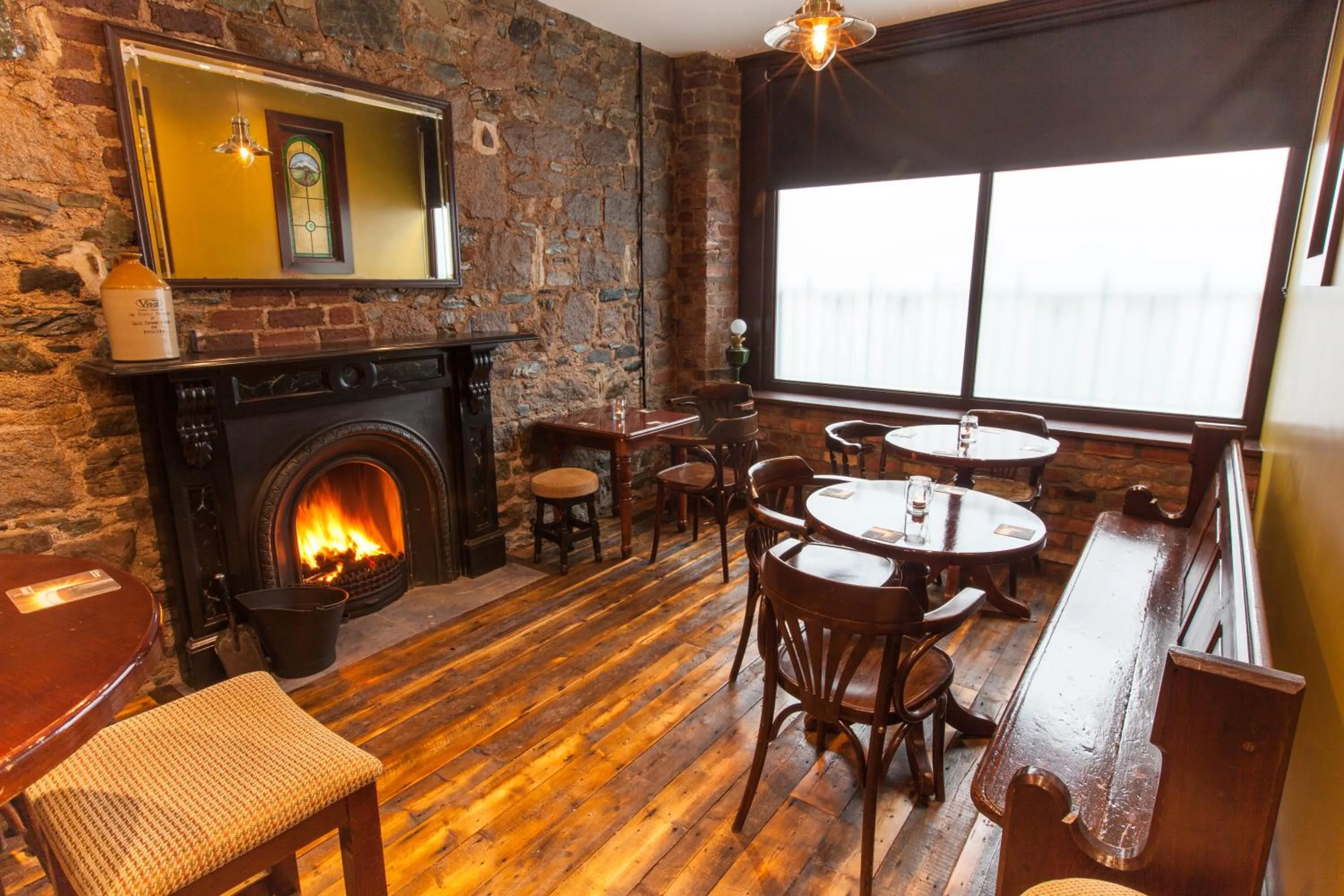 Lounge or bar in The Rostrevor Inn