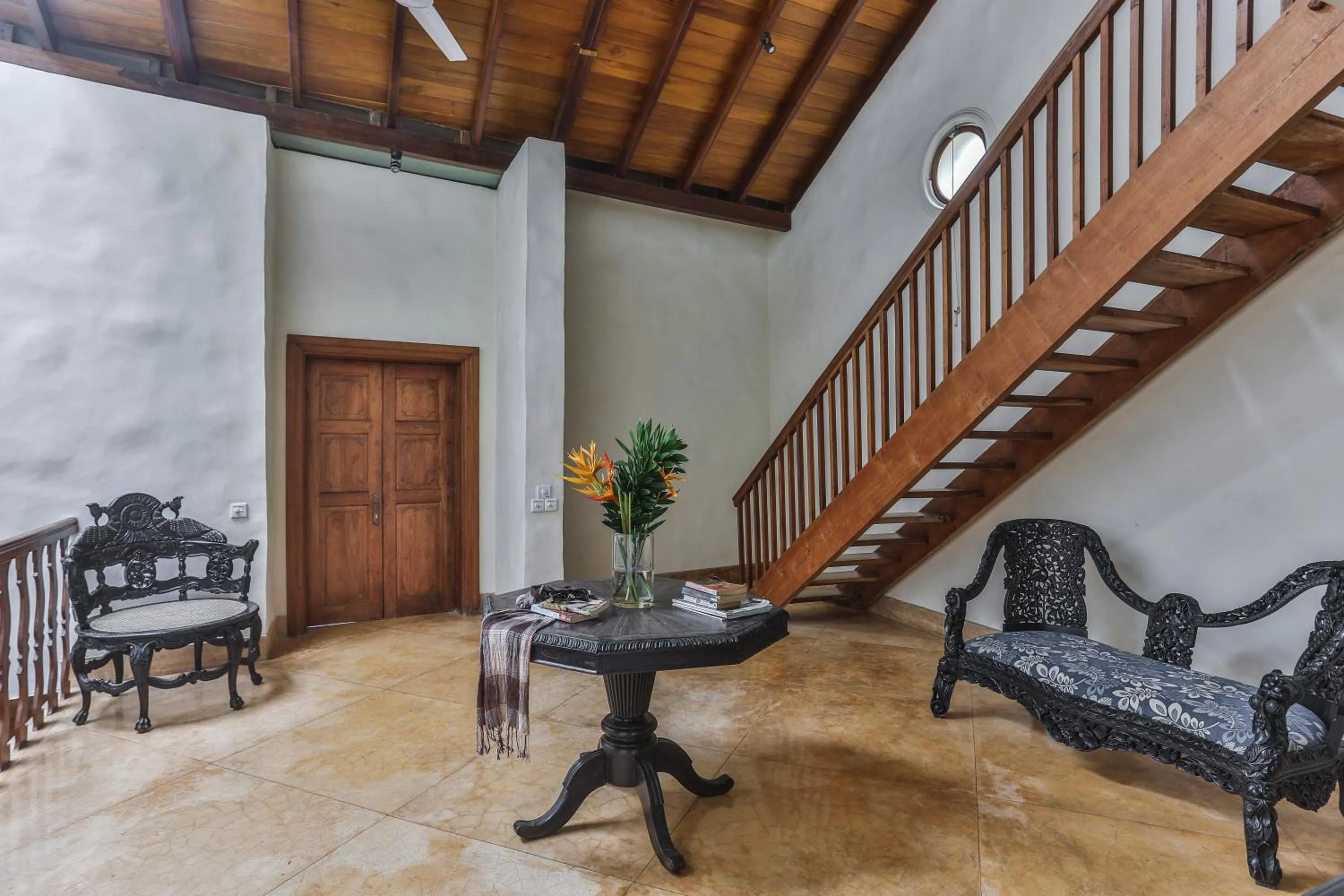 Living room in Thambili House by Edwards Collection - Galle Fort