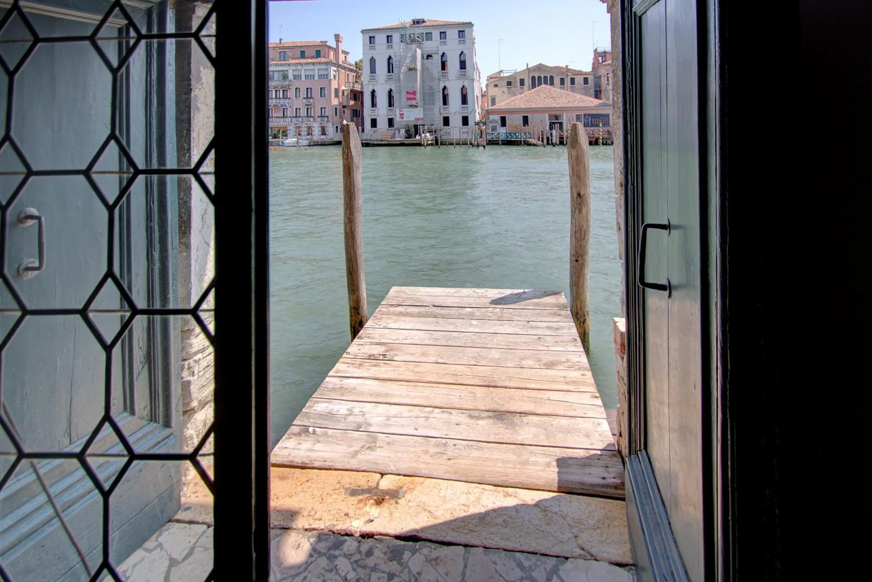 Facade/entrance in TRIBUNO Grand Canal