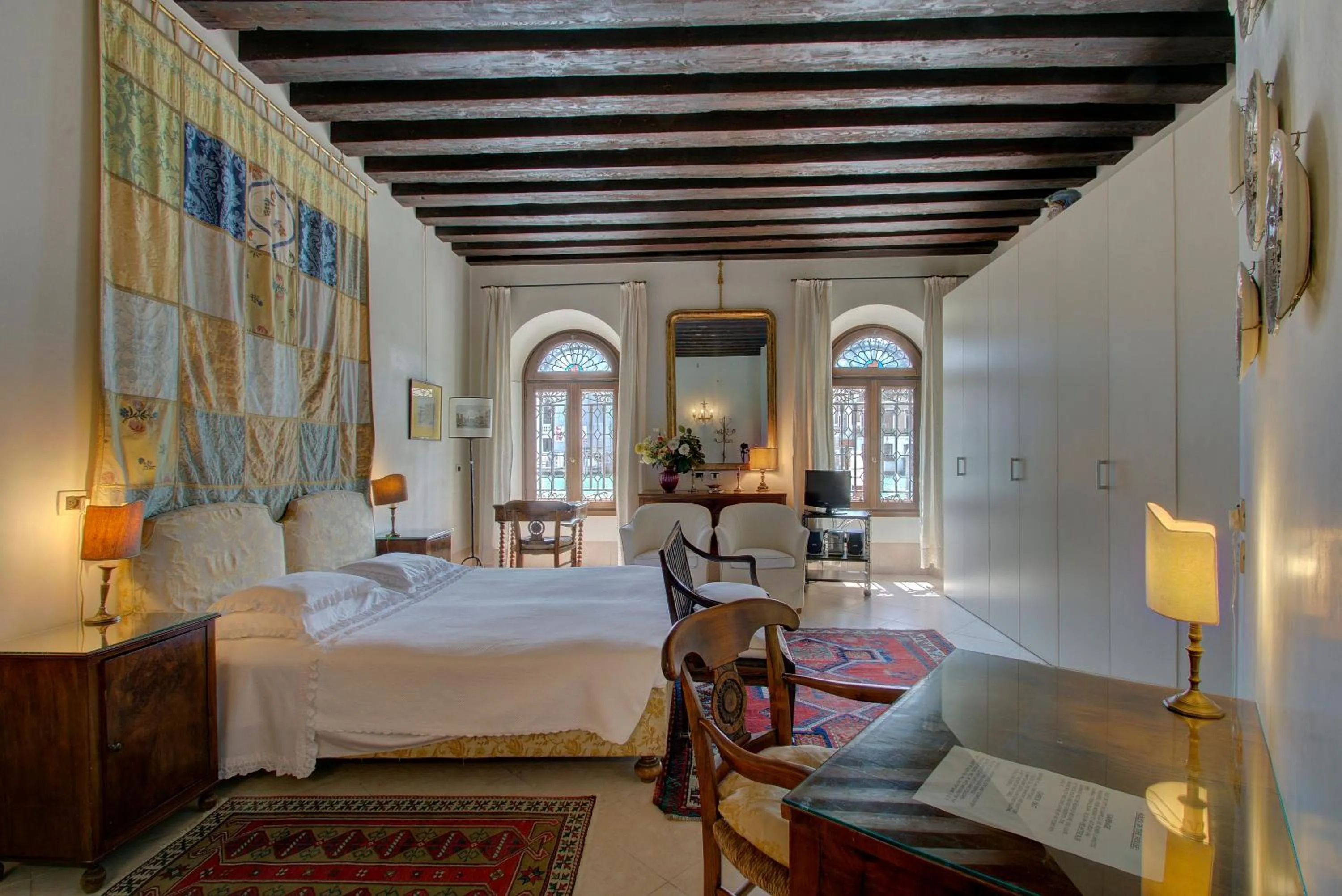 Bed in TRIBUNO Grand Canal