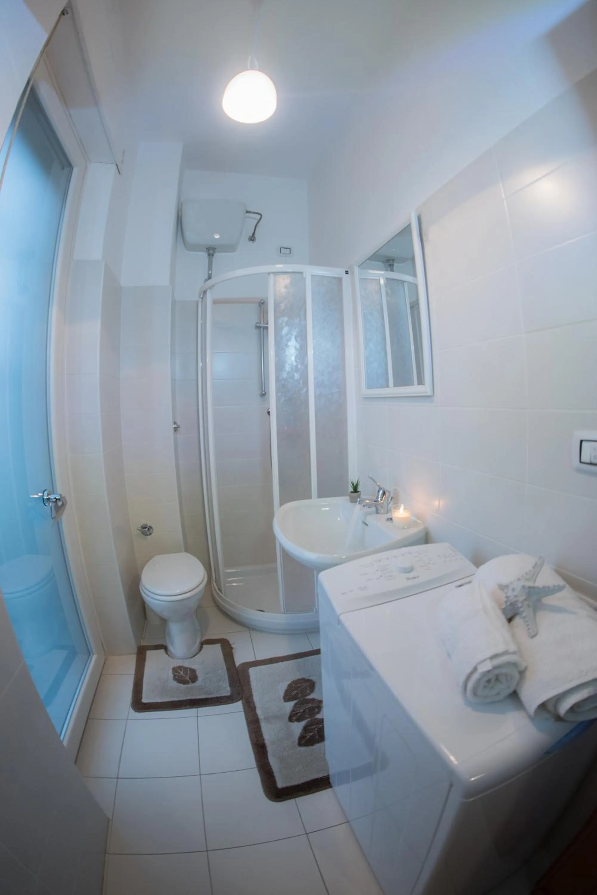 Shower in Le Dimore del Sole LT