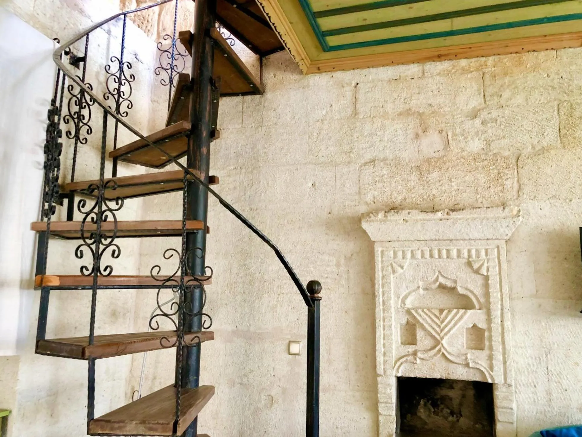 Balcony/Terrace in Elaa Cave Hotel