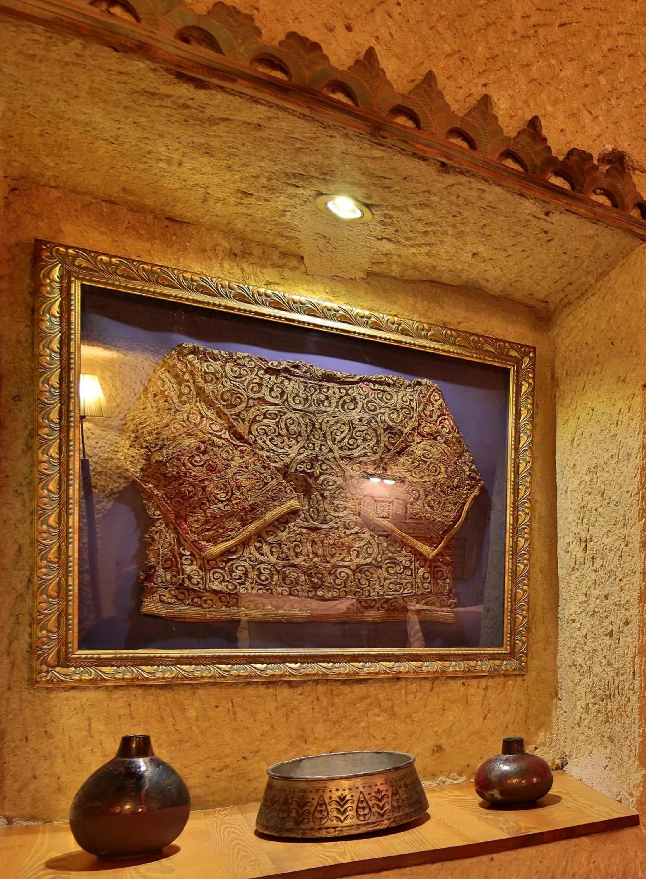 Decorative detail in Elaa Cave Hotel