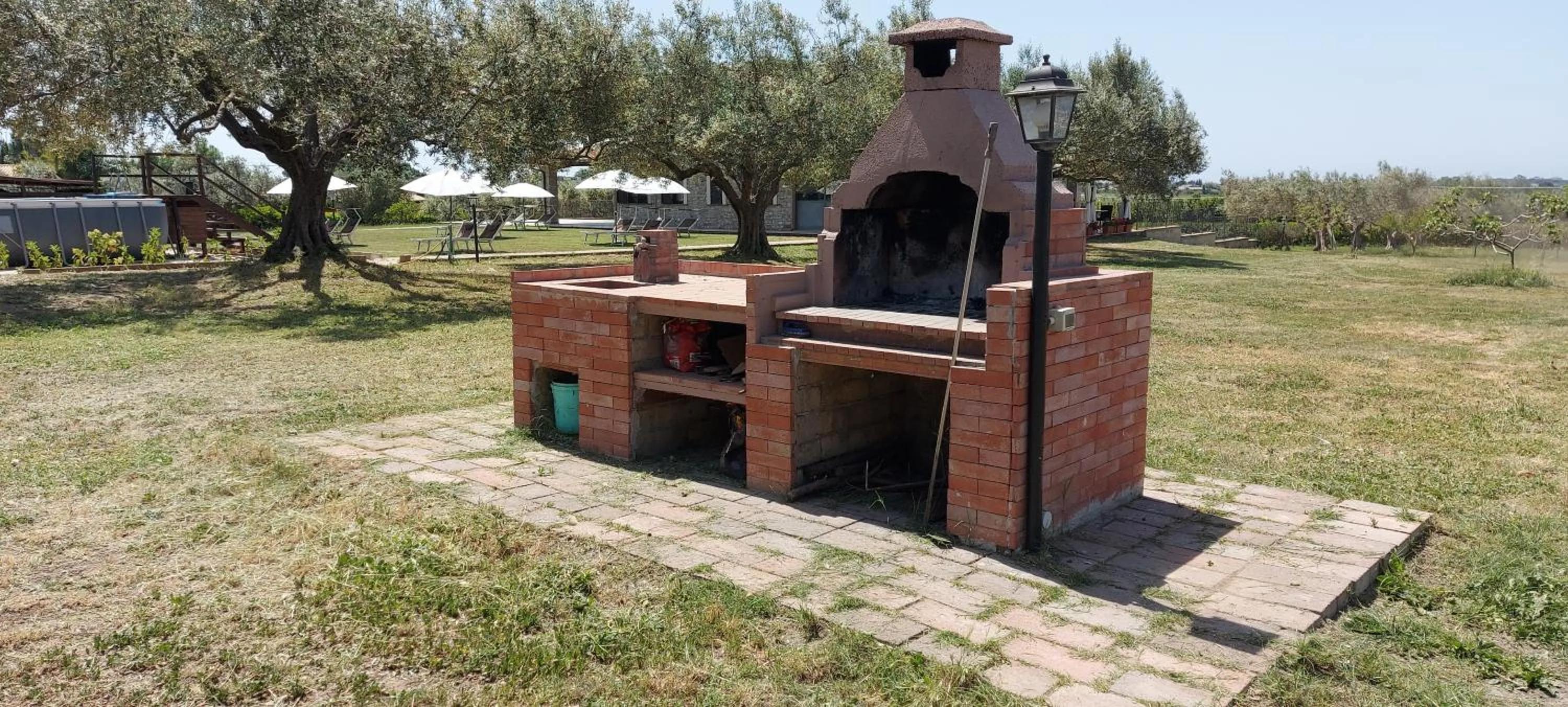 BBQ facilities in Villa Klinai