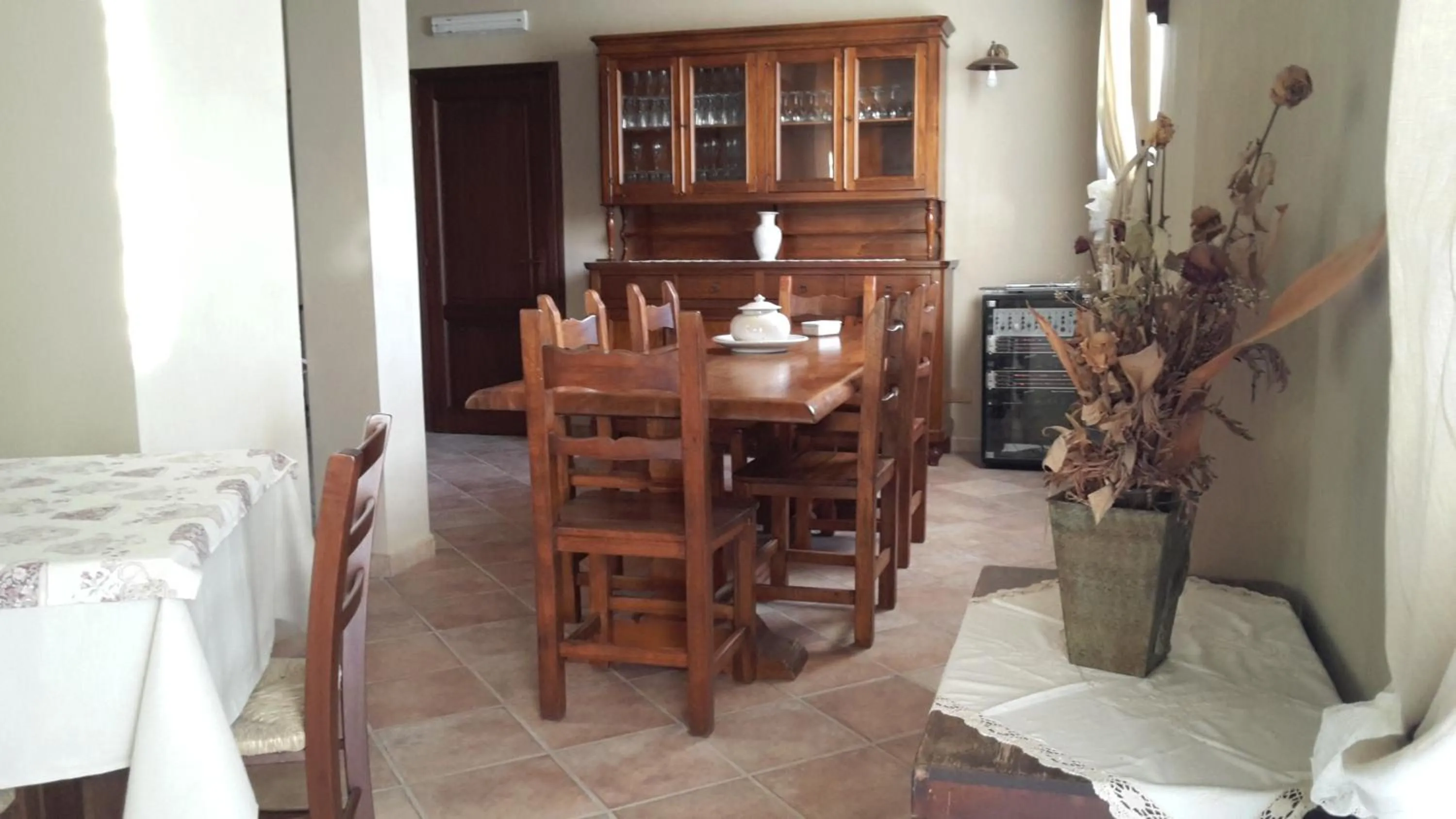 Communal lounge/ TV room in Villa Klinai